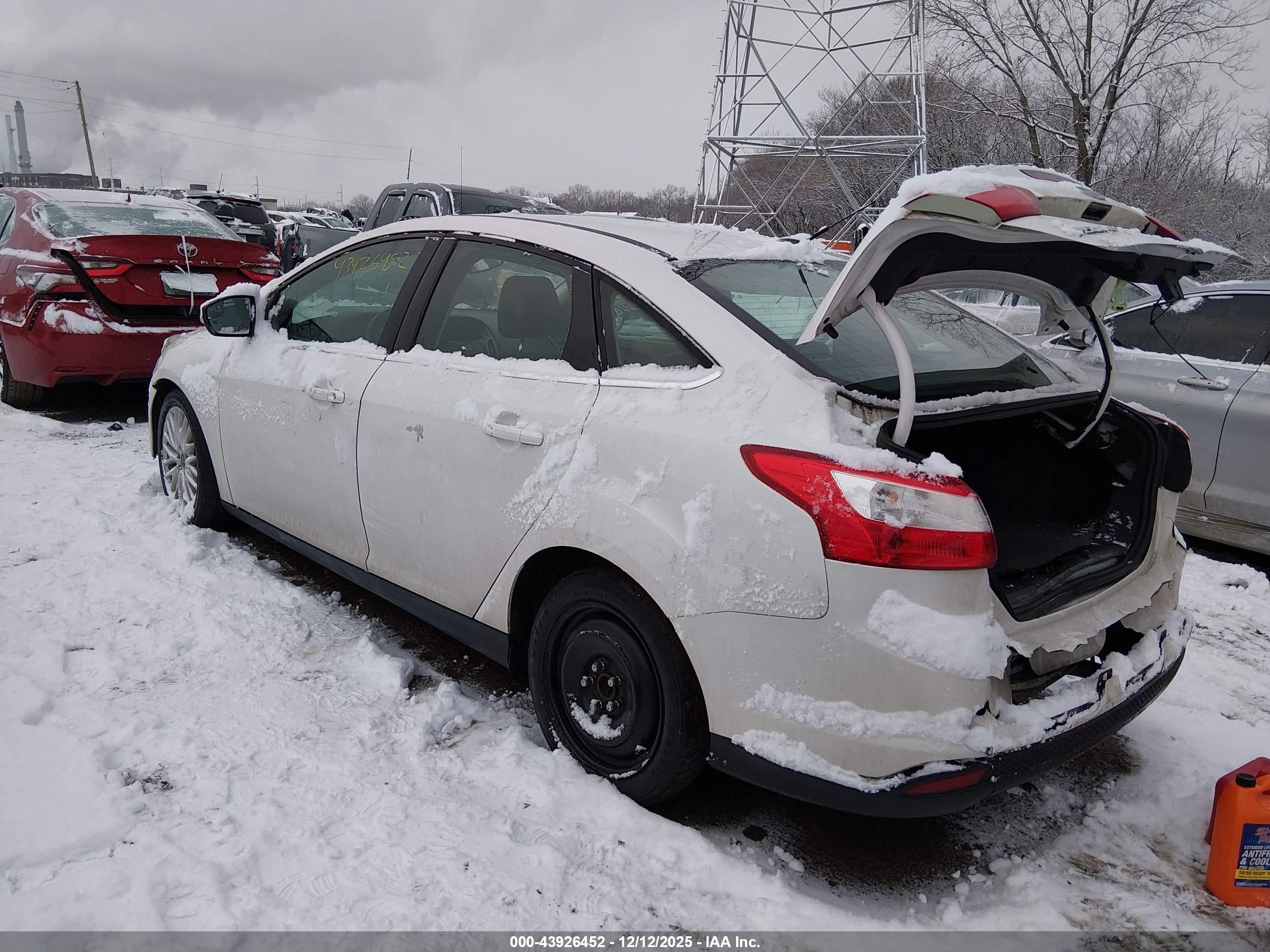 FORD FOCUS image 3