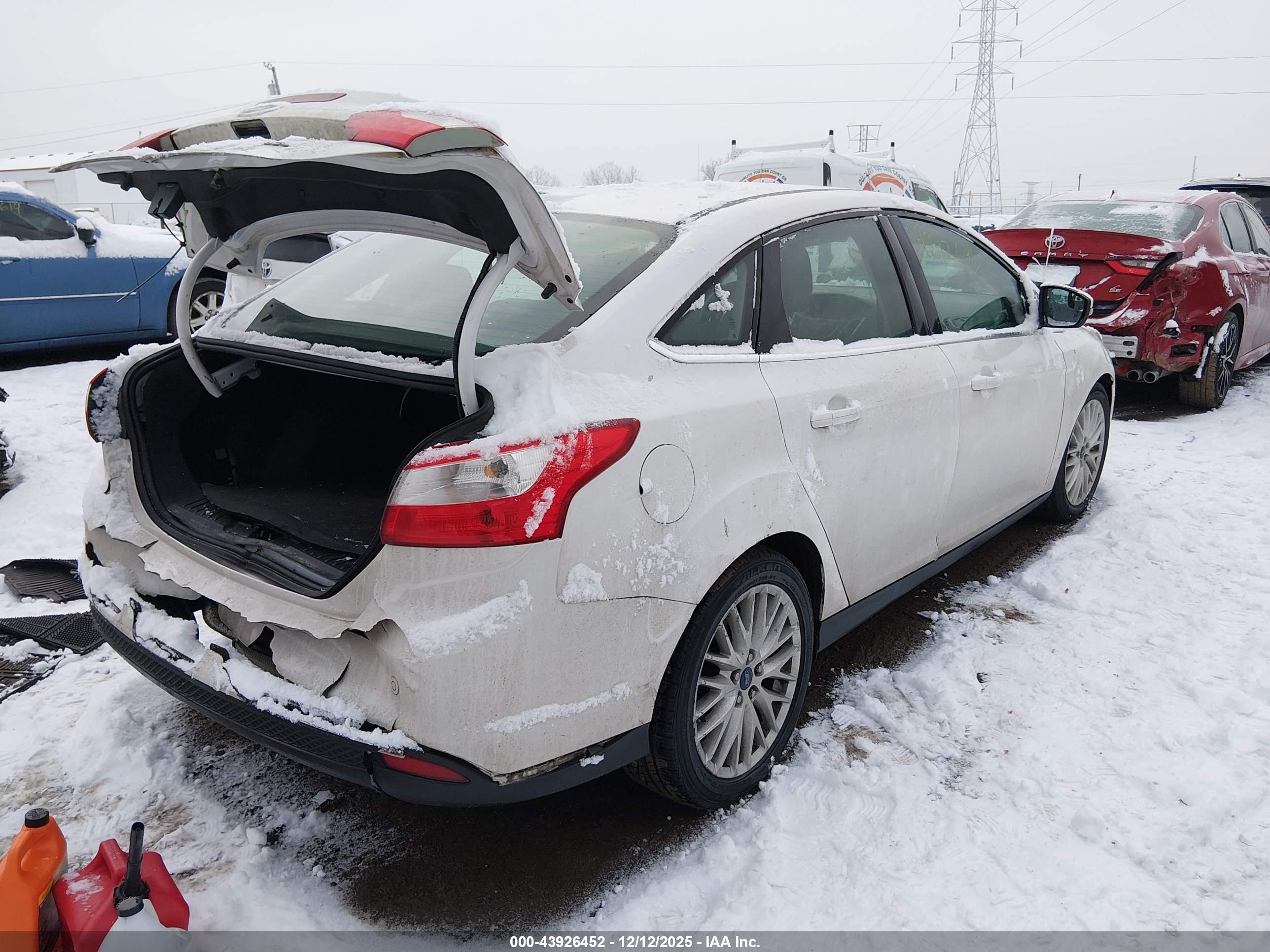 FORD FOCUS image 4