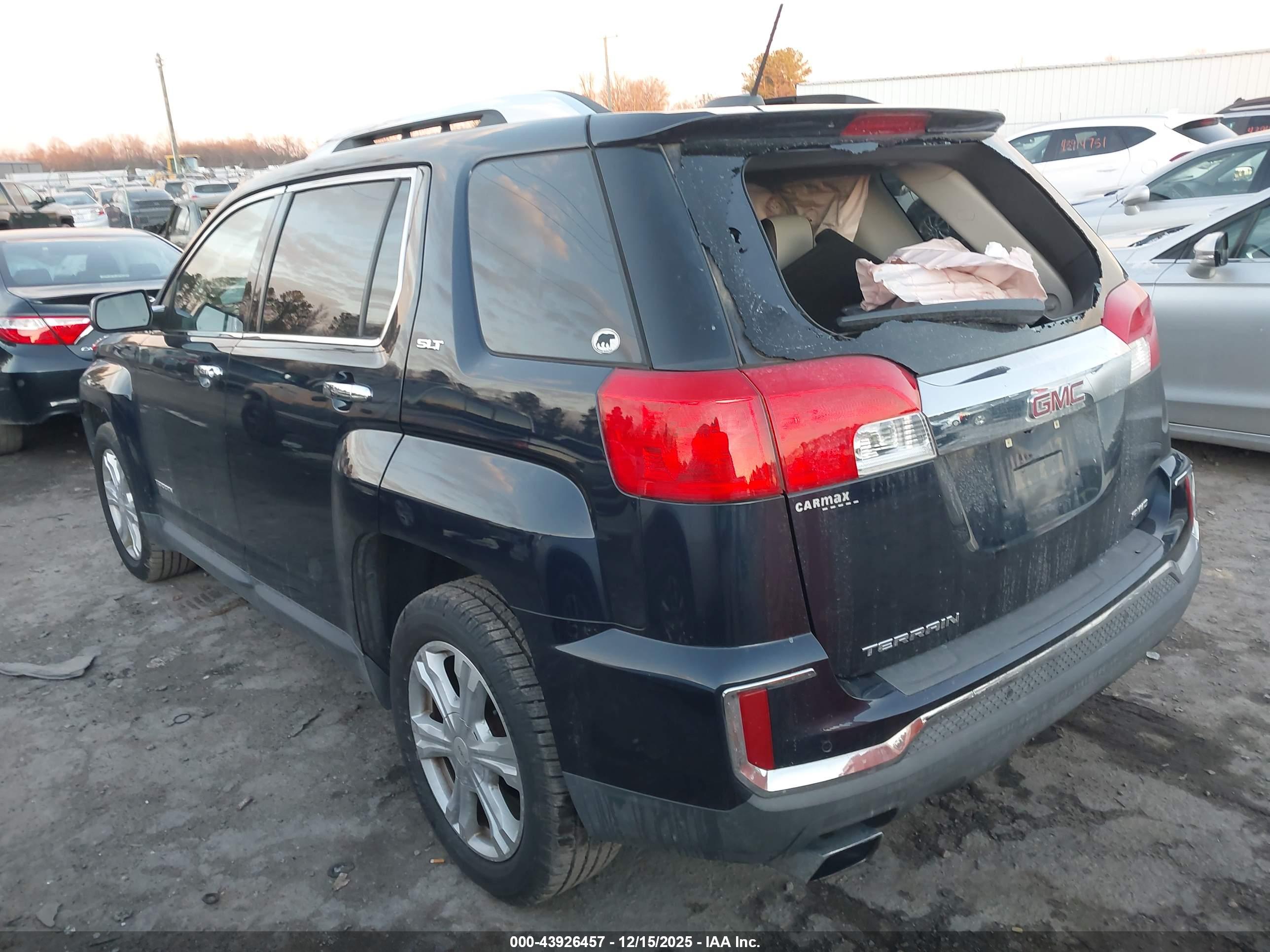 GMC TERRAIN image 3
