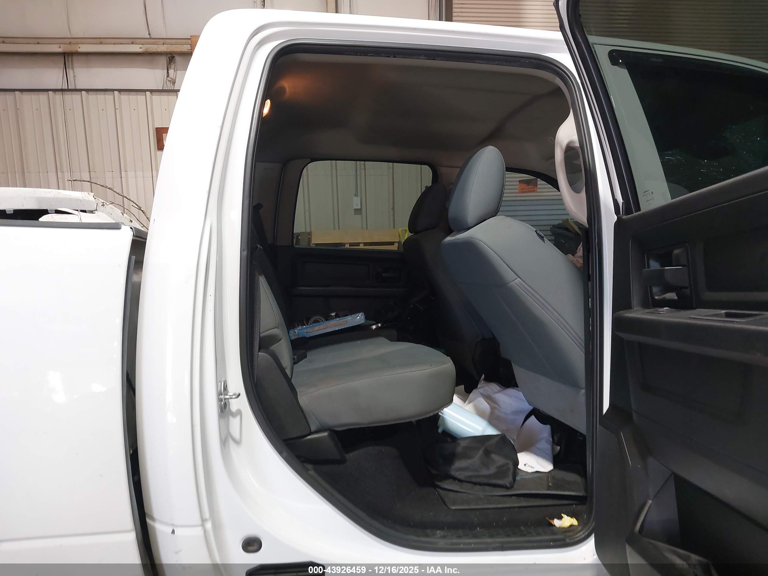 RAM 1500 image 8