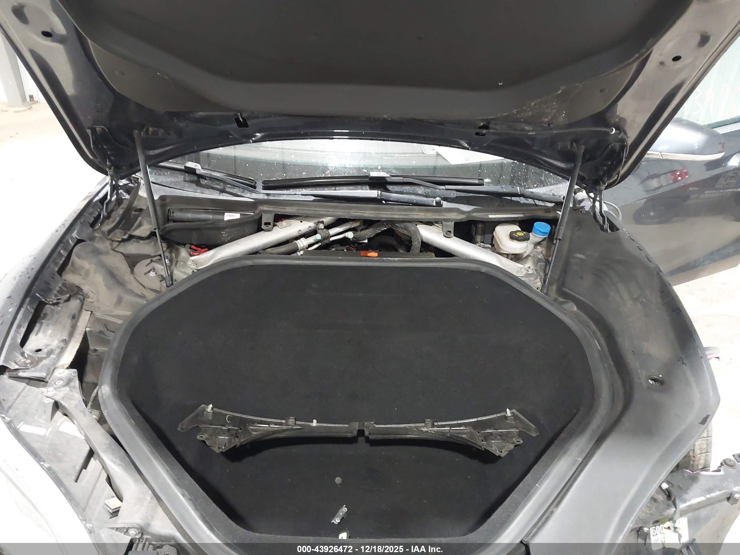TESLA MODEL image 10
