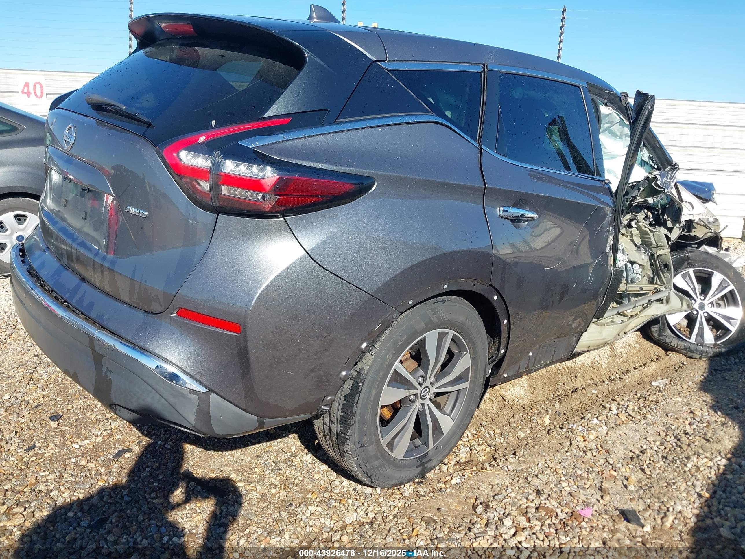 NISSAN MURANO image 4