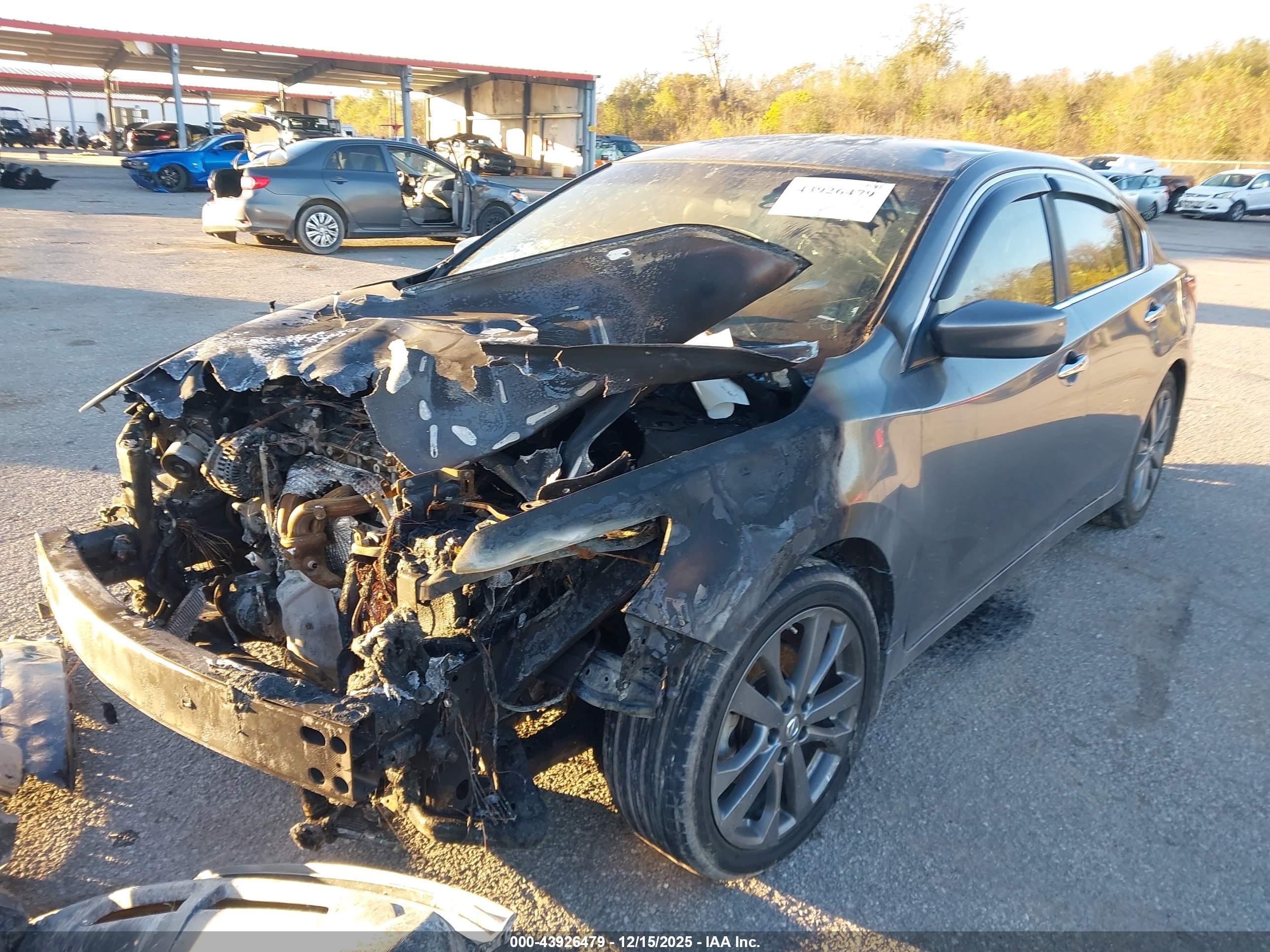 NISSAN ALTIMA image 2