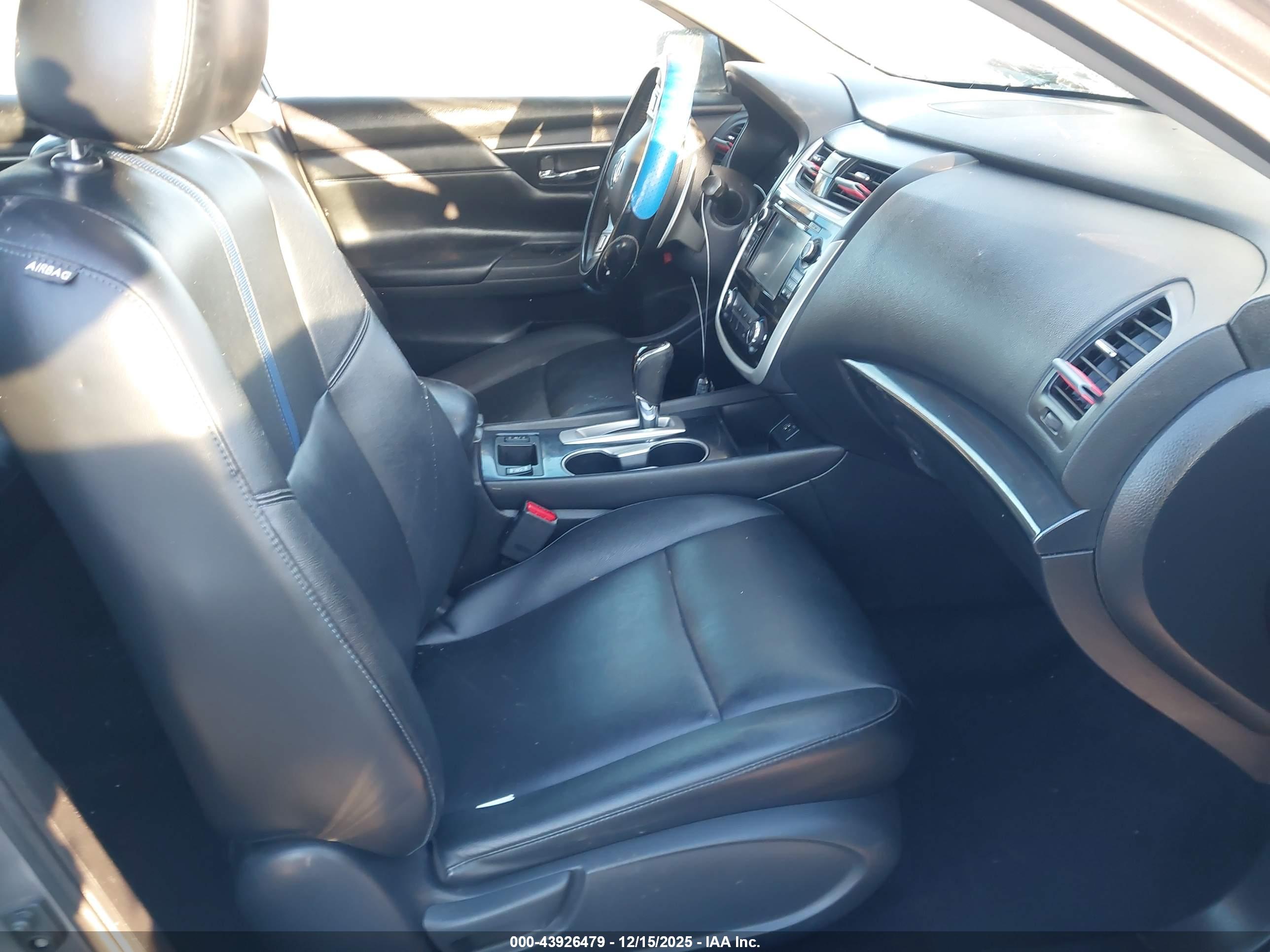 NISSAN ALTIMA image 5