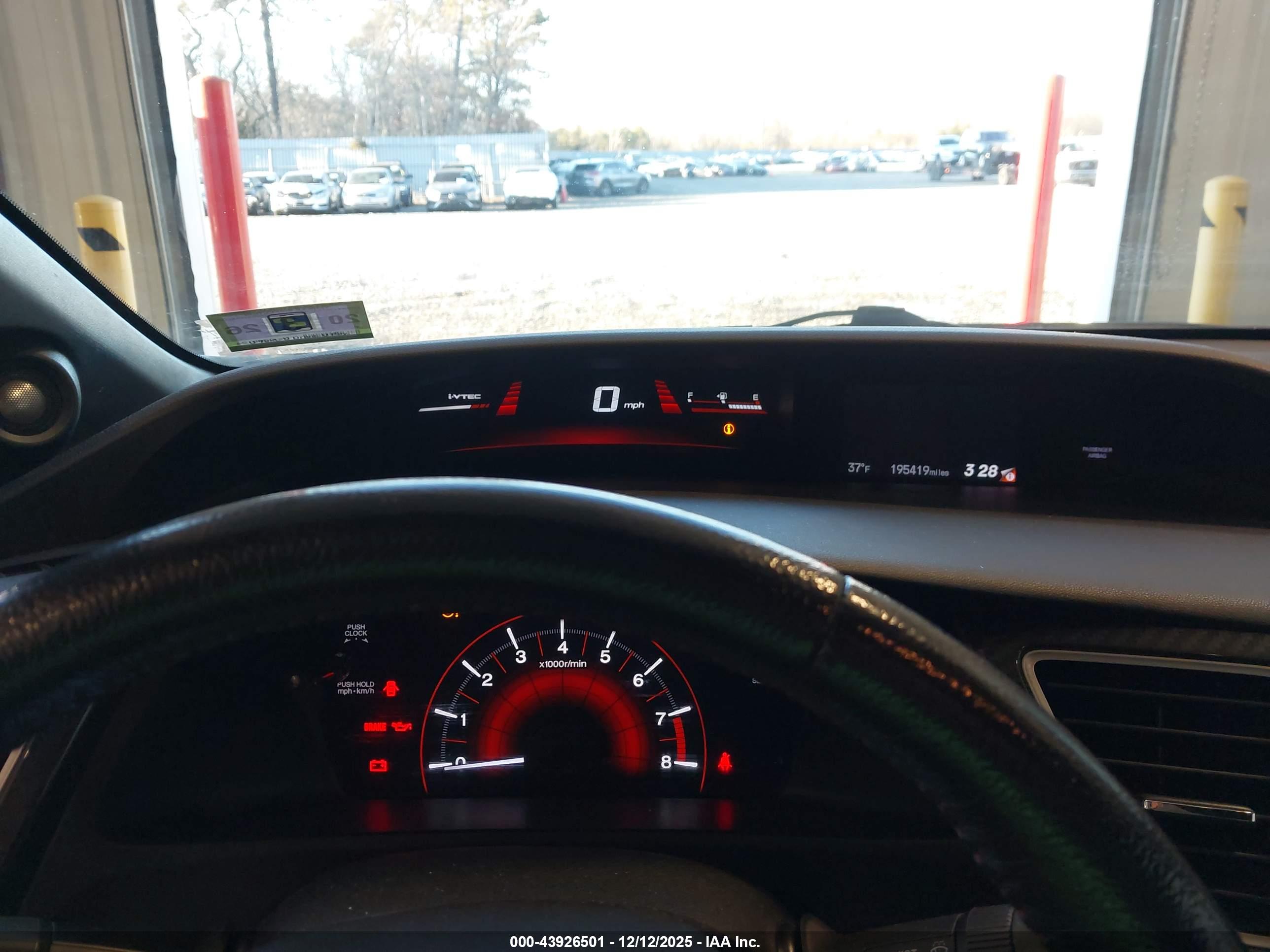 HONDA CIVIC image 7