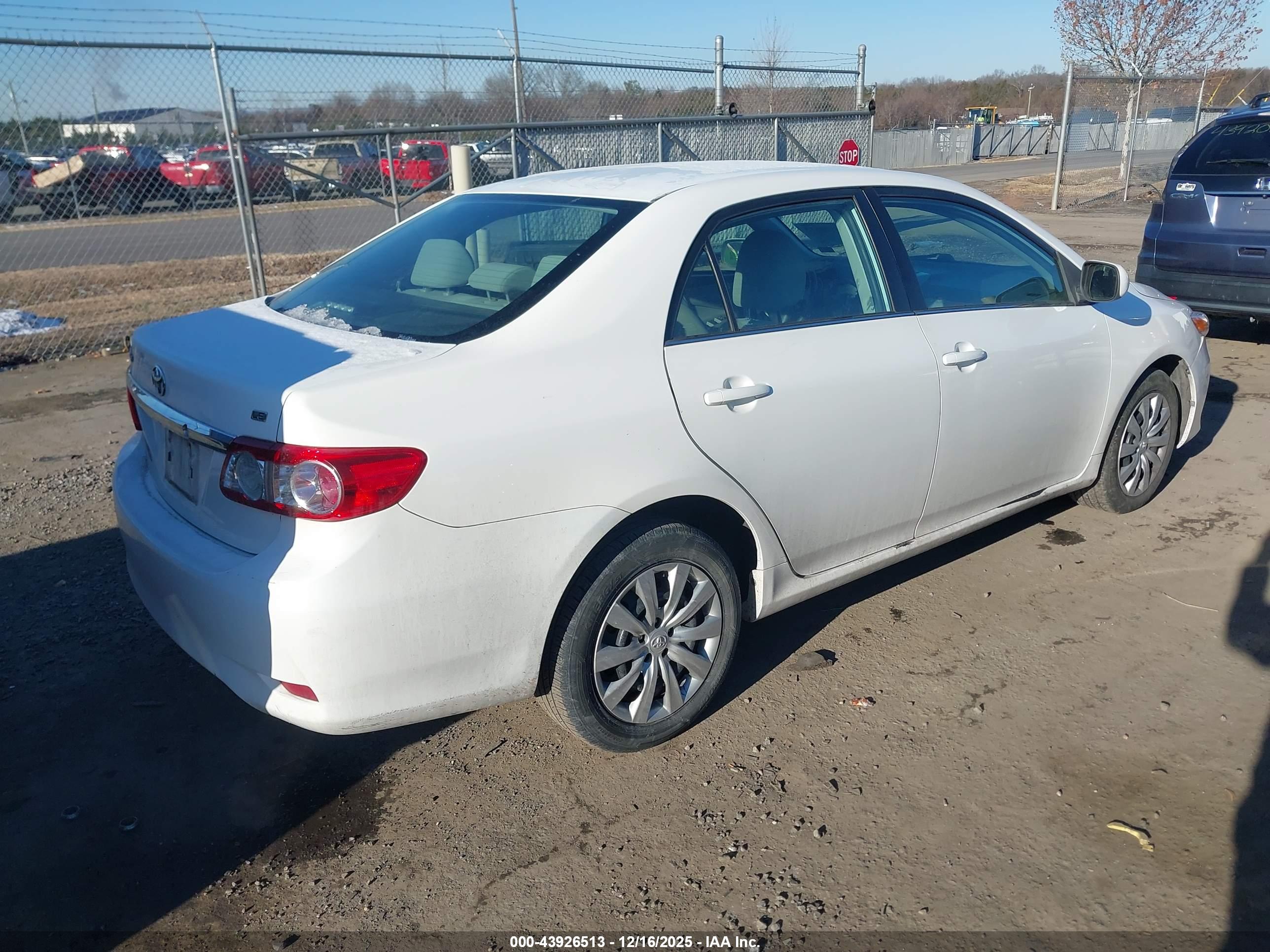 TOYOTA COROLLA image 4