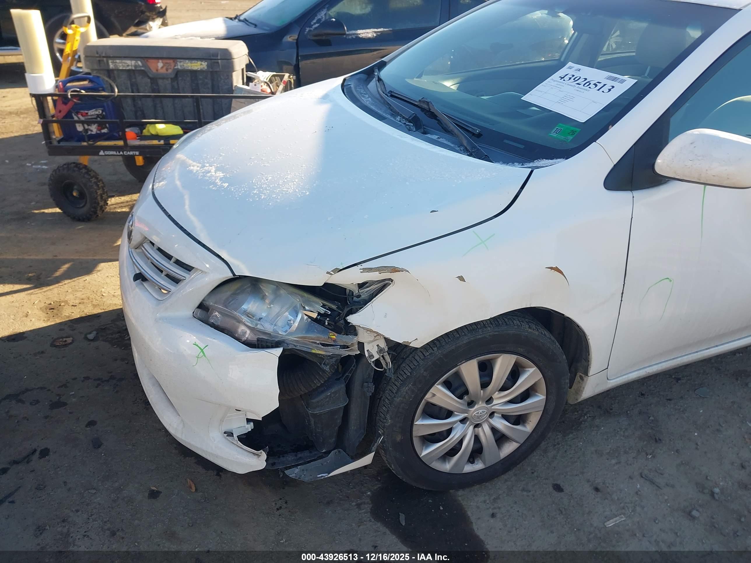 TOYOTA COROLLA image 6