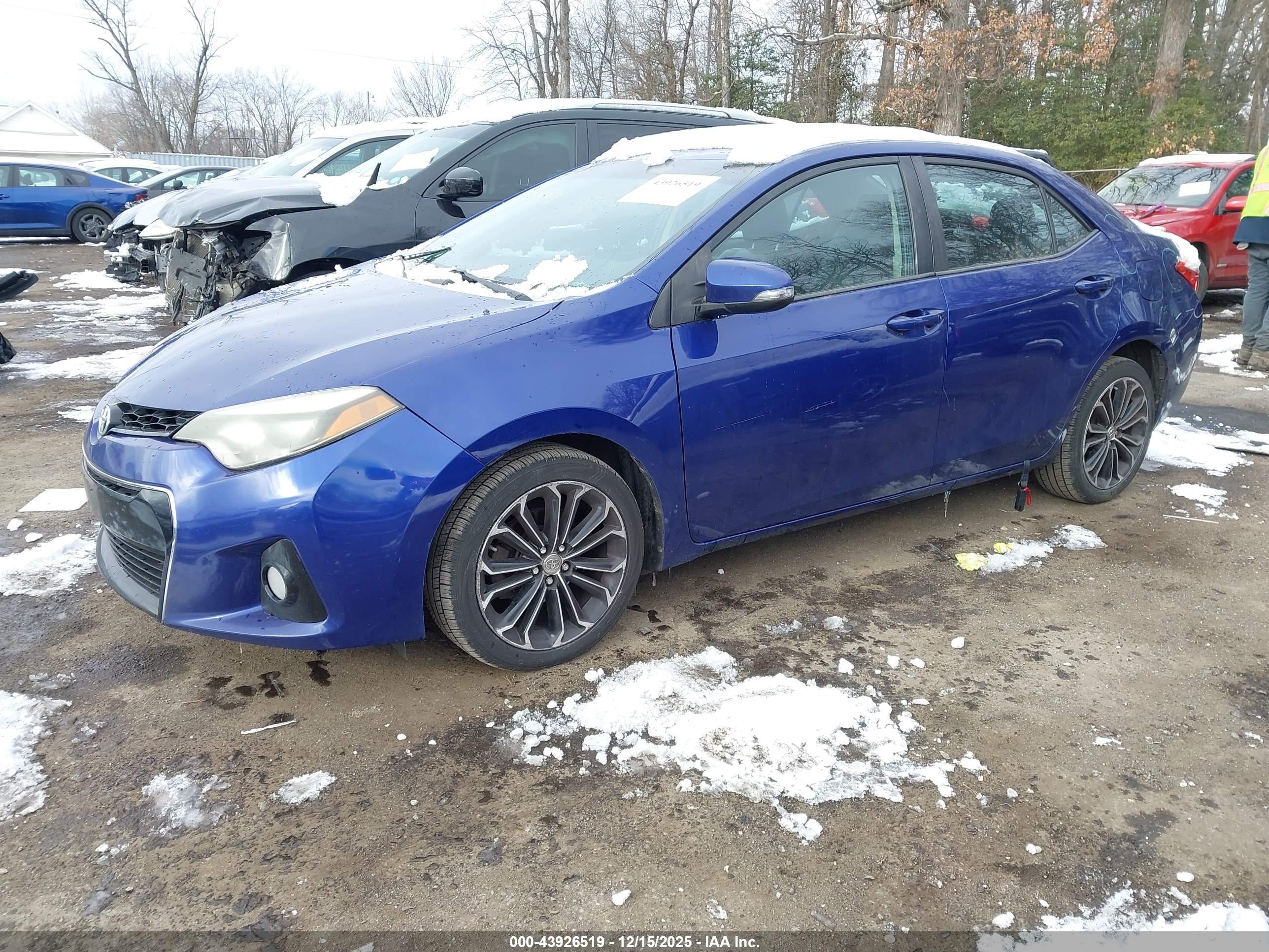 TOYOTA COROLLA image 2