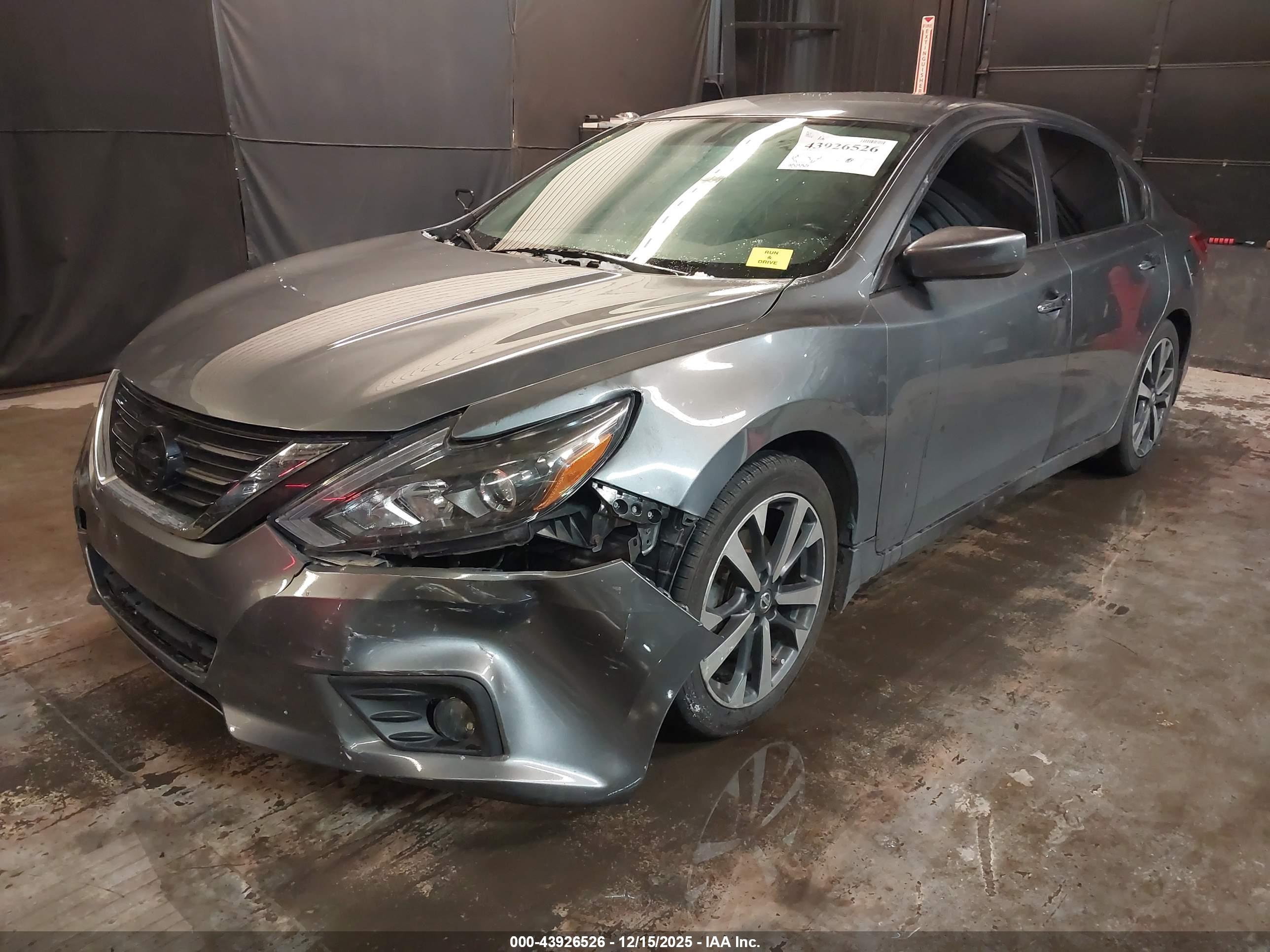 NISSAN ALTIMA image 2