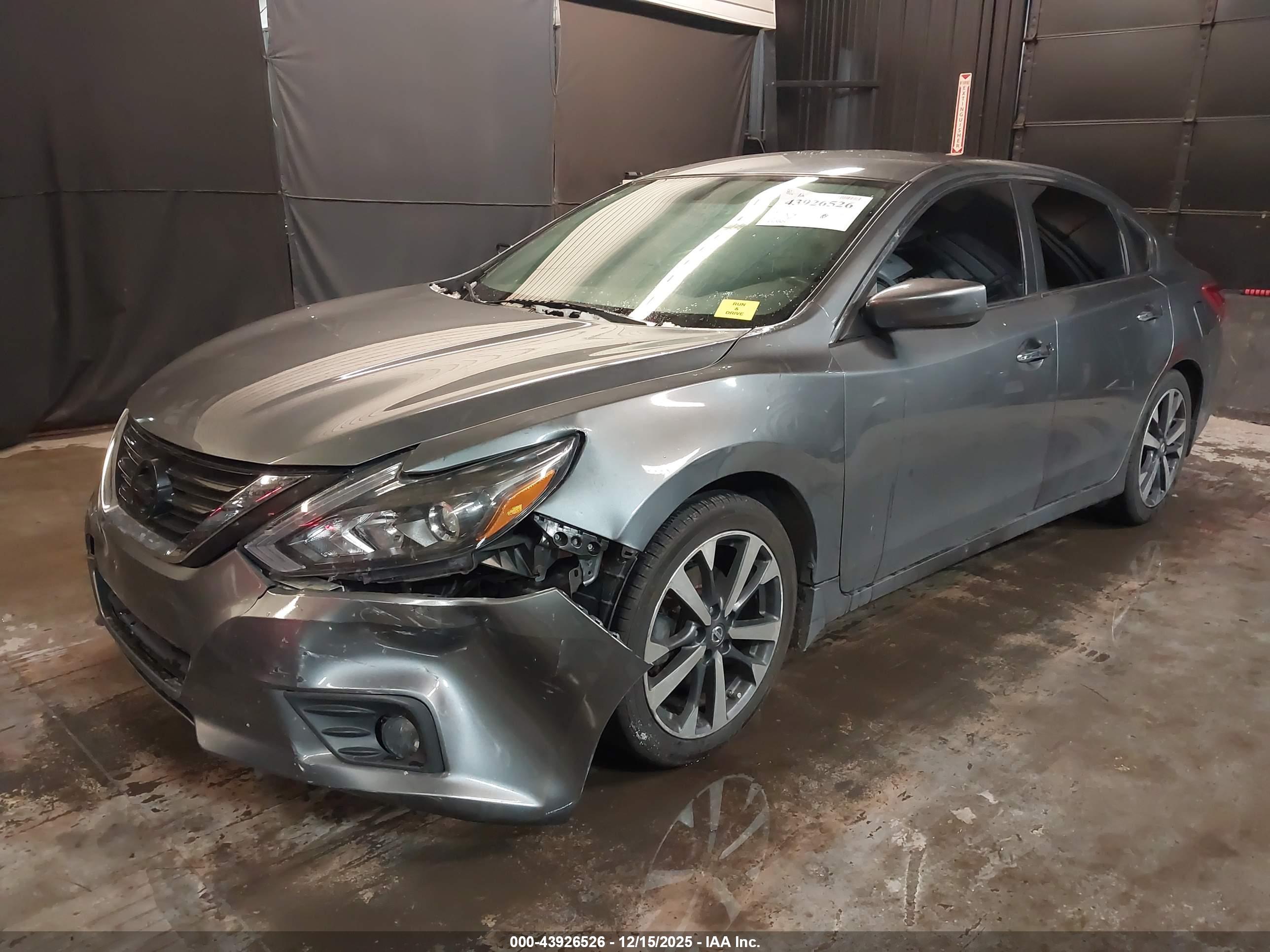 NISSAN ALTIMA image 6