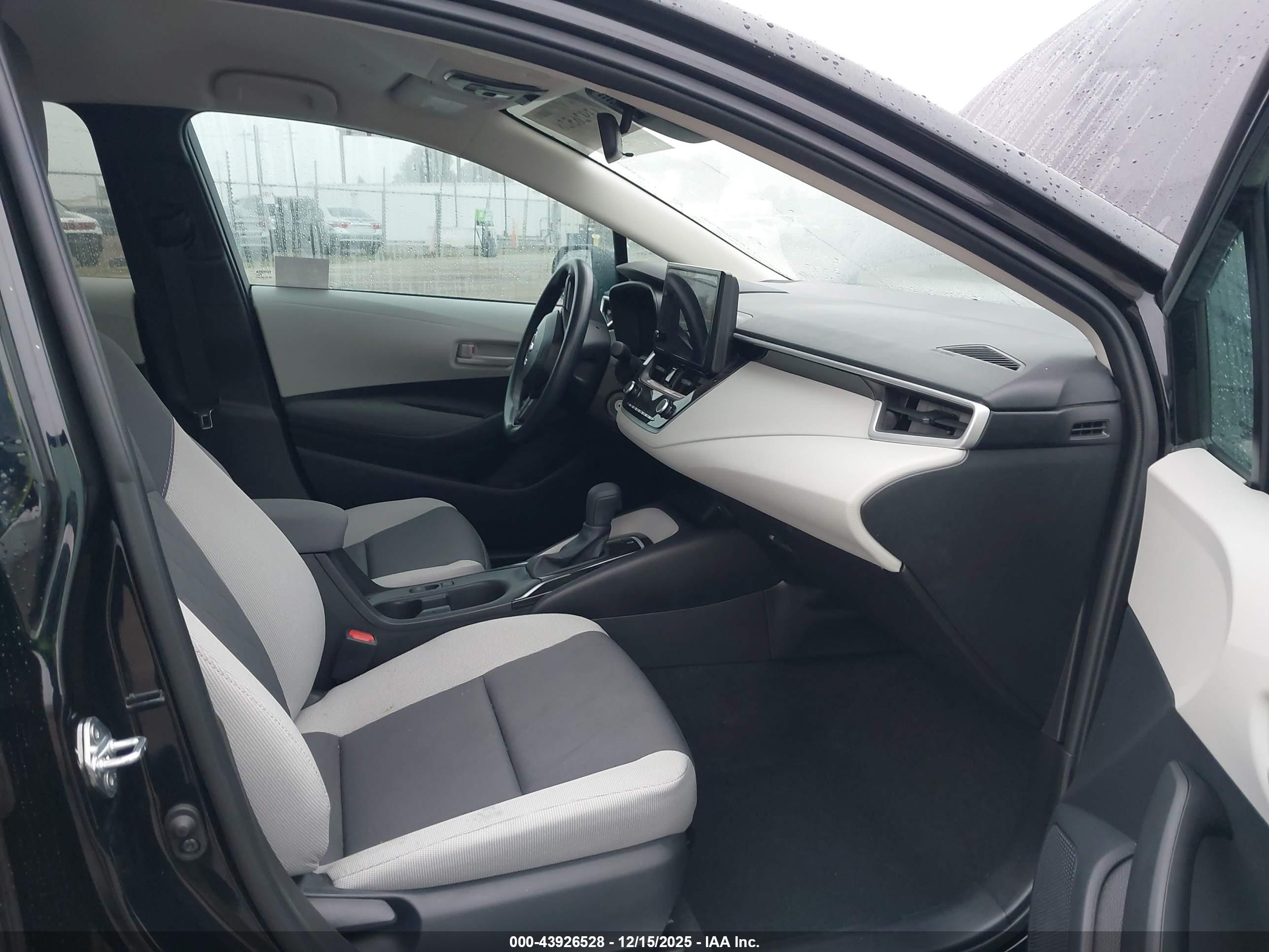 TOYOTA COROLLA image 5