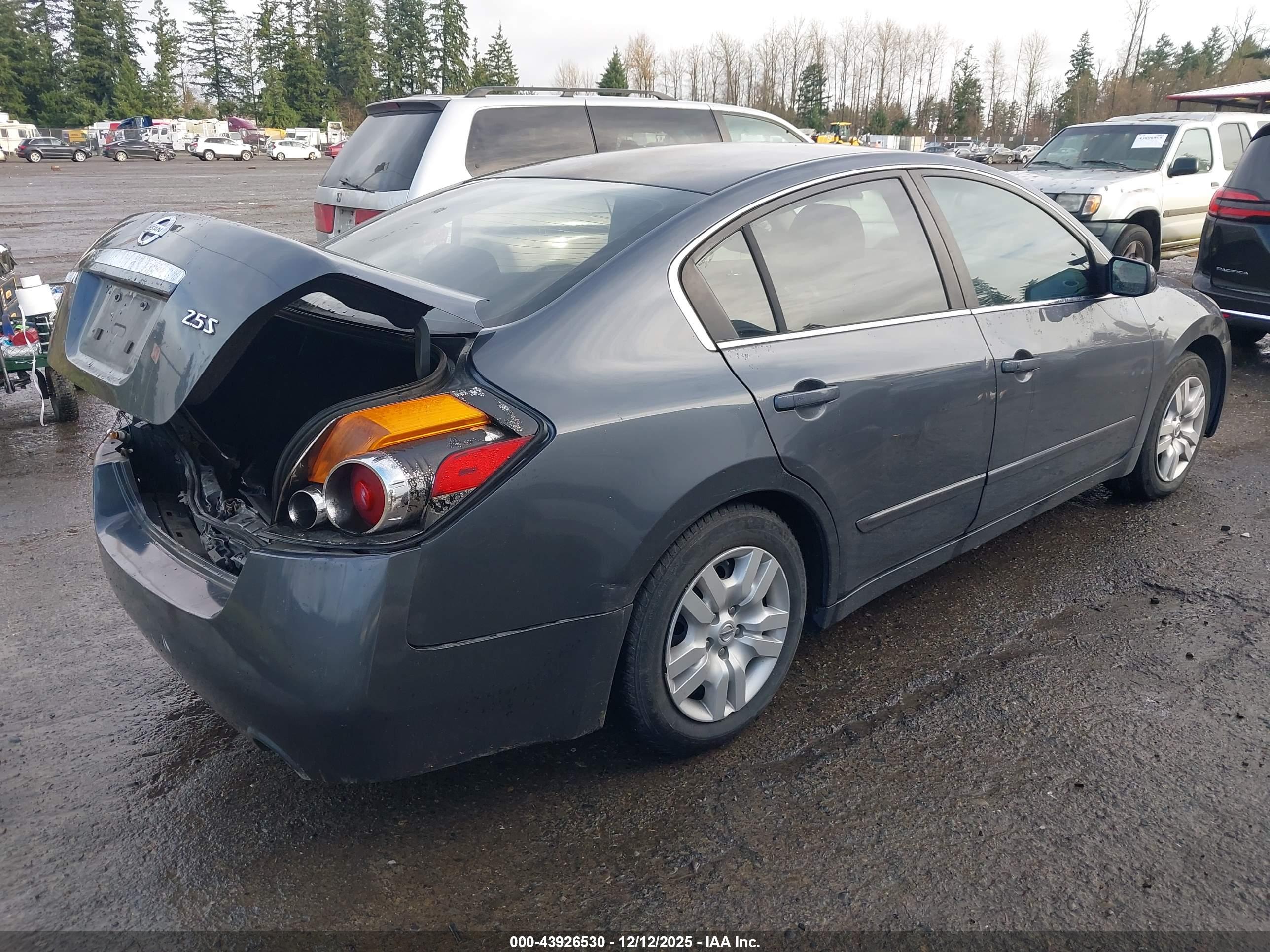 NISSAN ALTIMA image 4