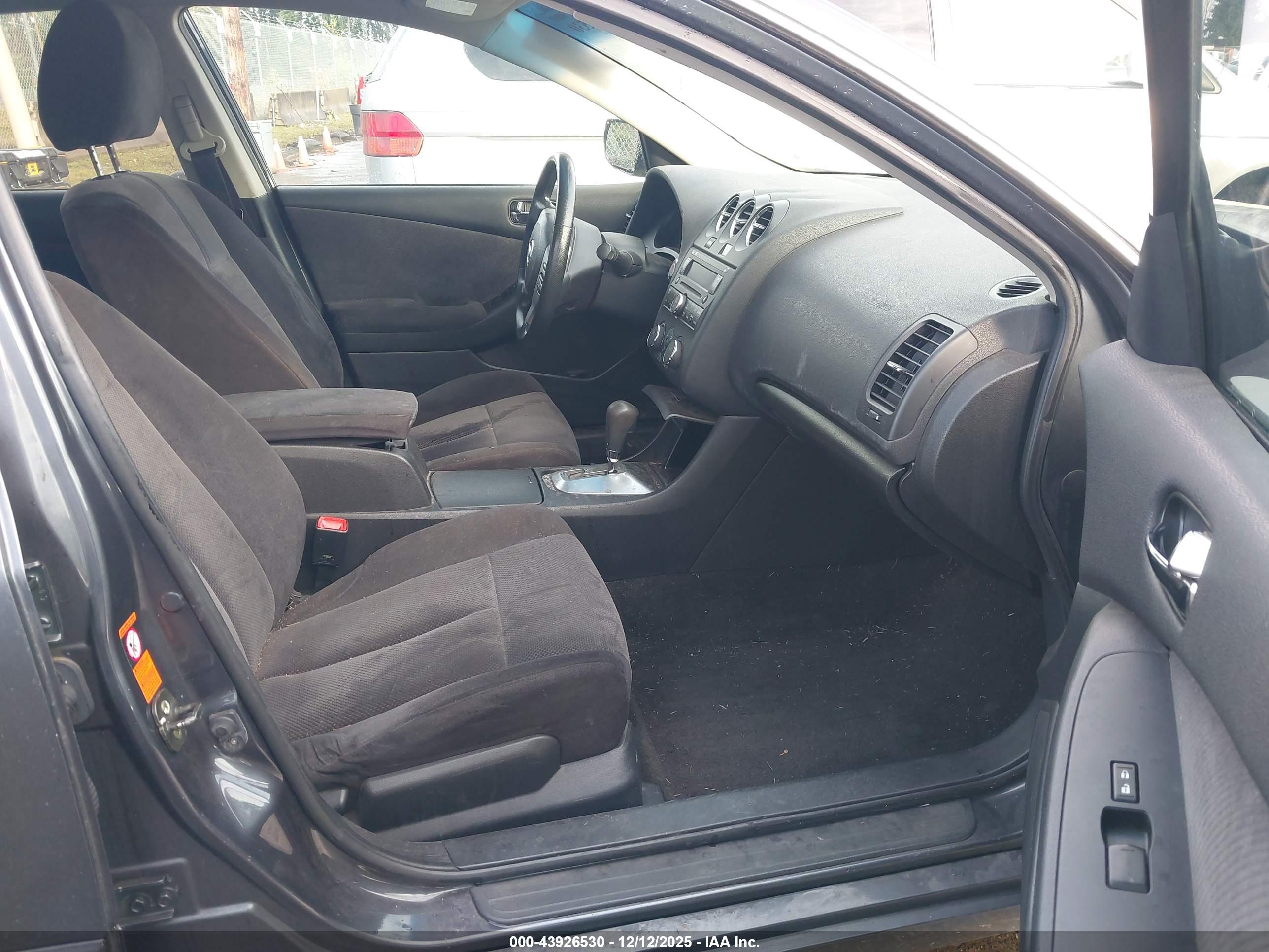 NISSAN ALTIMA image 5