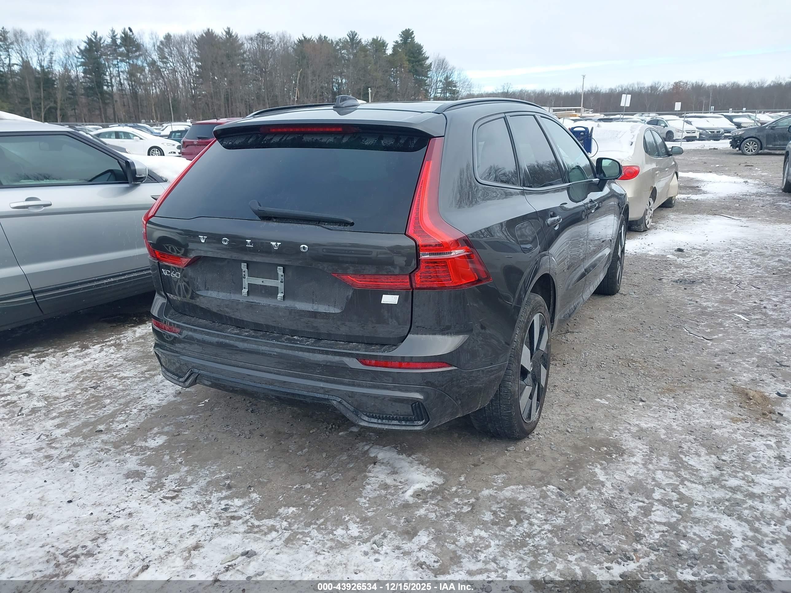 VOLVO XC60 image 4