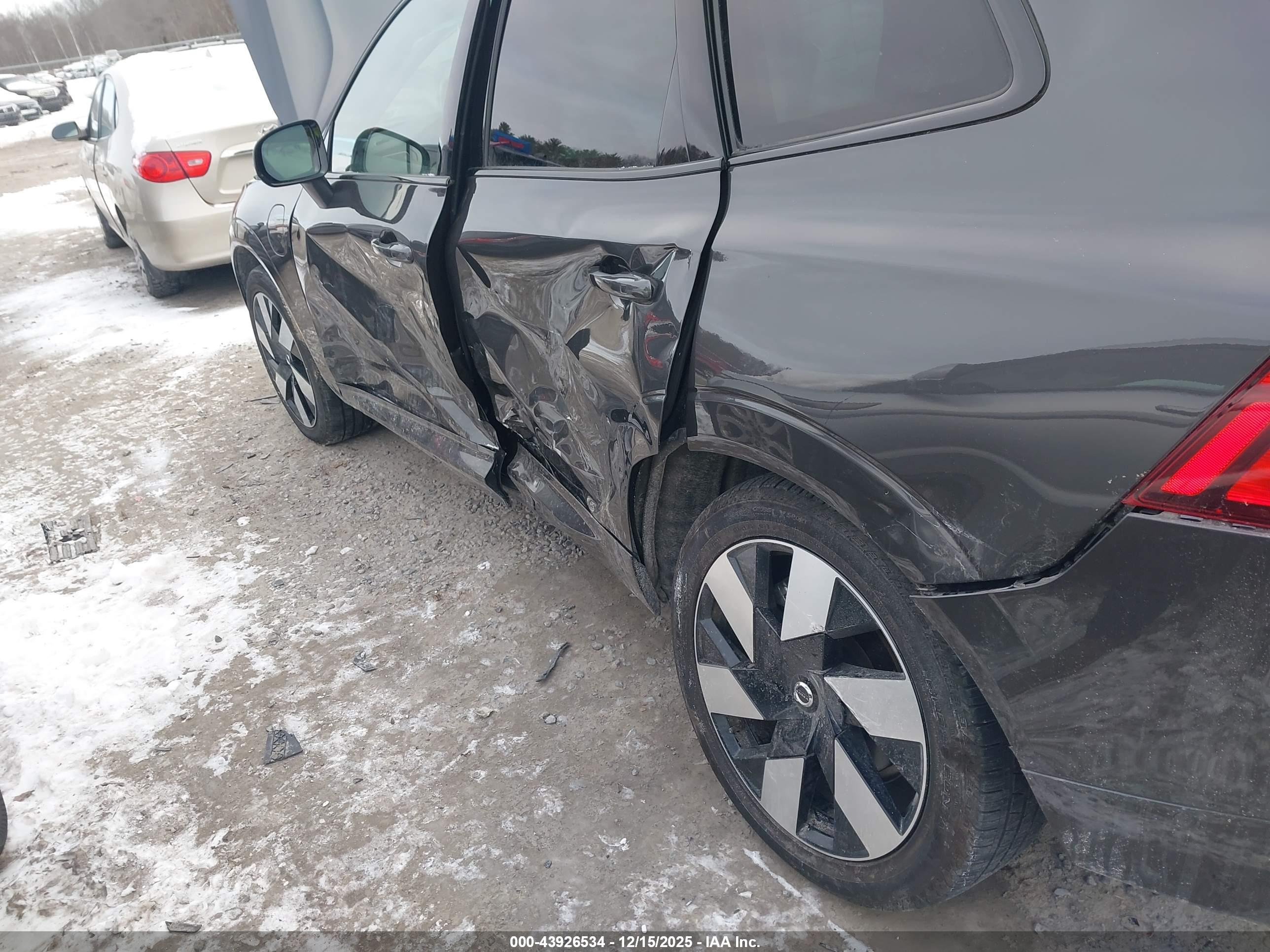 VOLVO XC60 image 6
