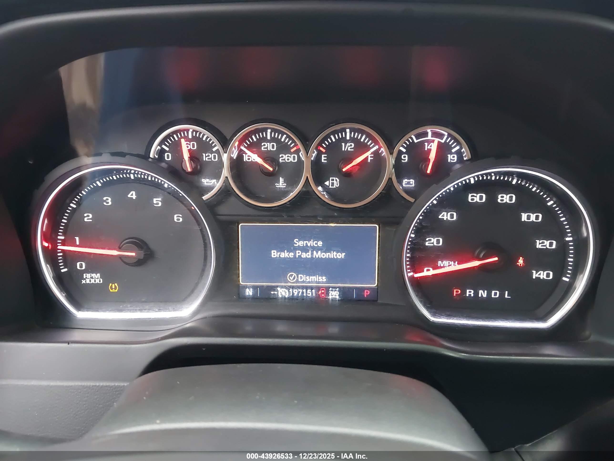 CHEVROLET SILVERADO image 6
