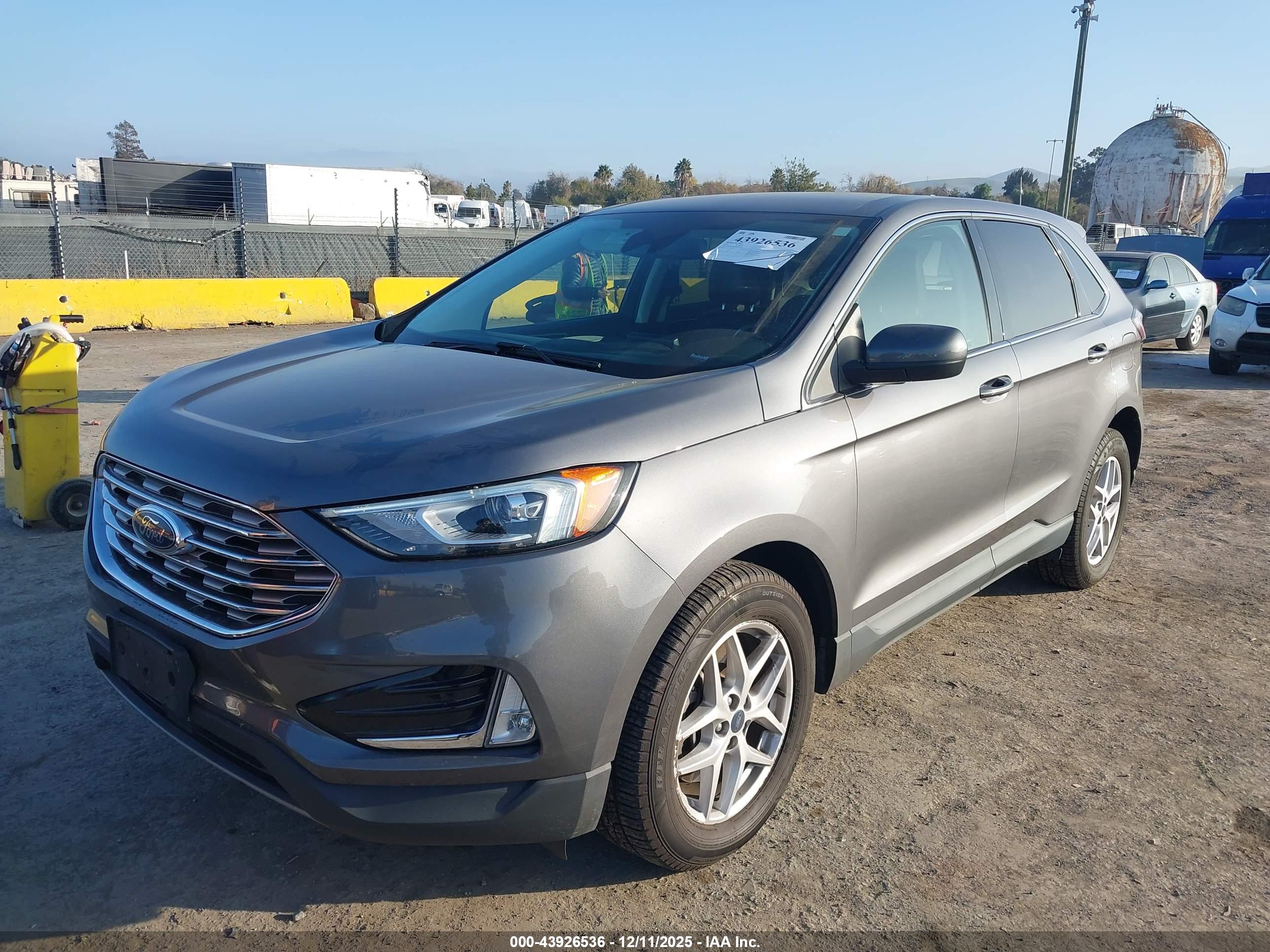 FORD EDGE image 6