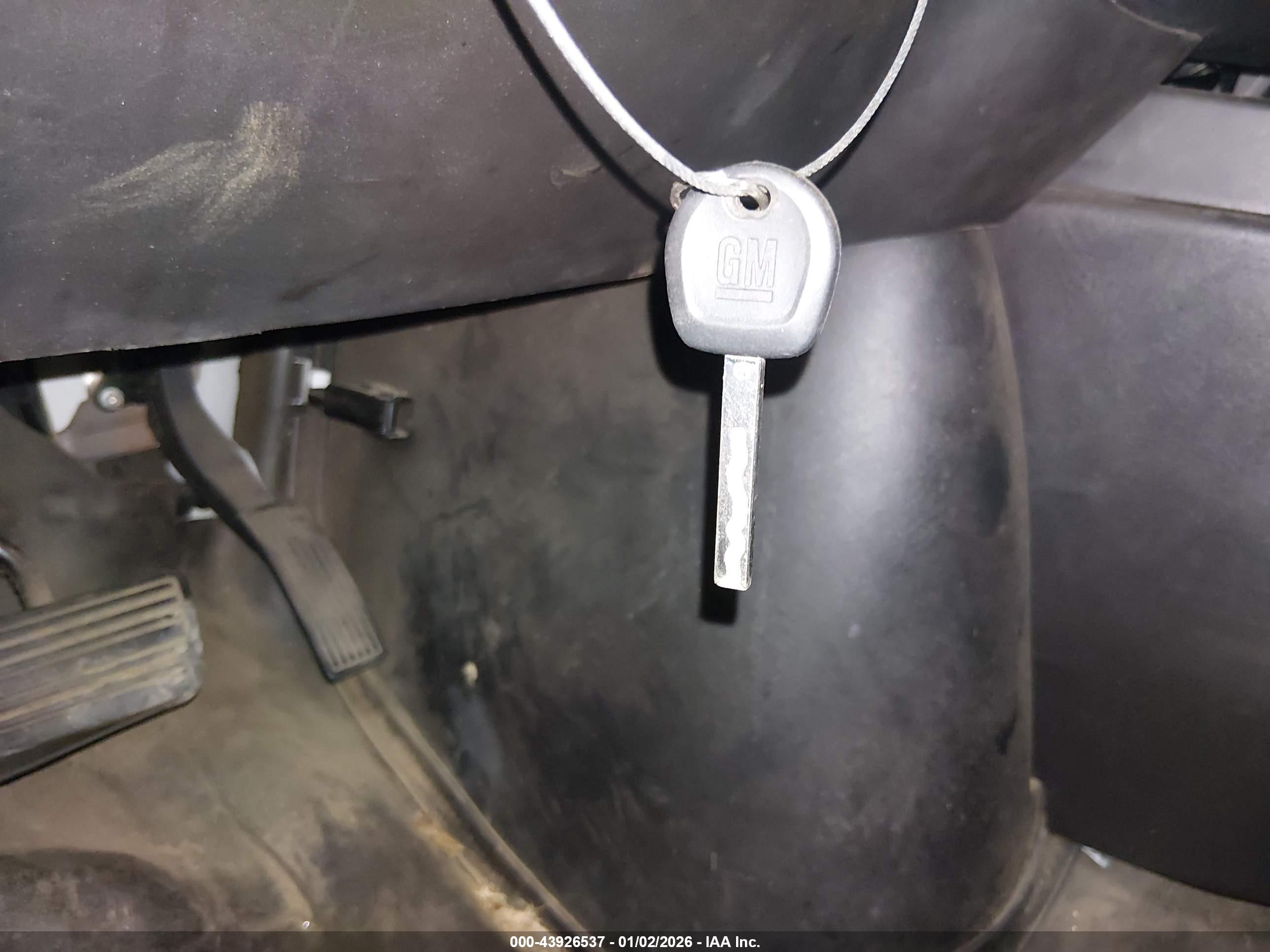 CHEVROLET EXPRESS image 11
