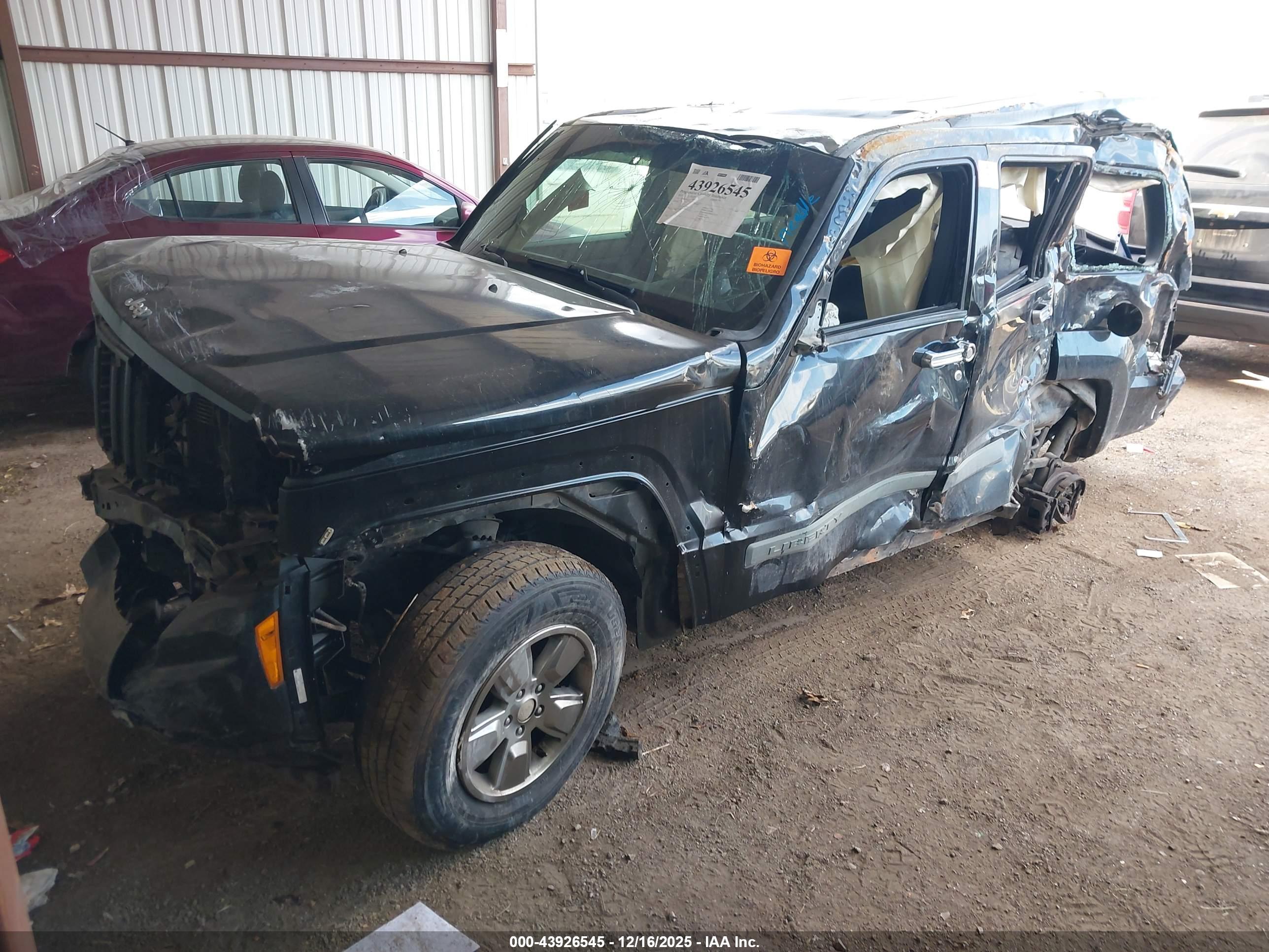 JEEP LIBERTY image 2