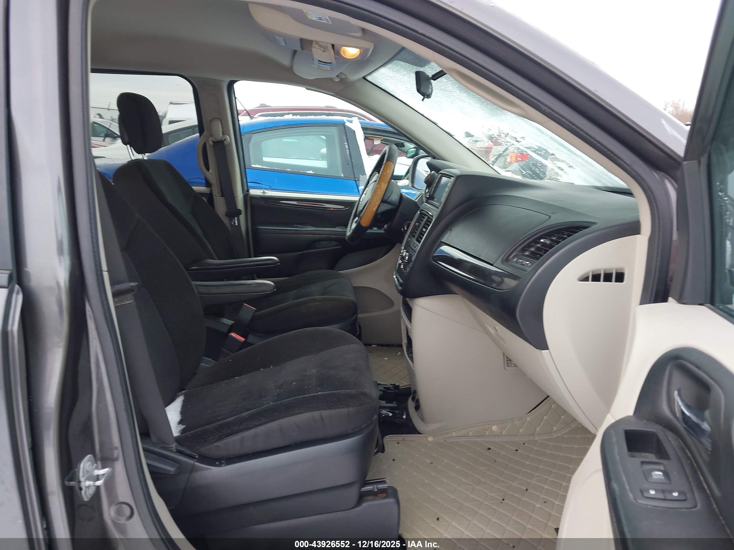 DODGE GRAND image 5