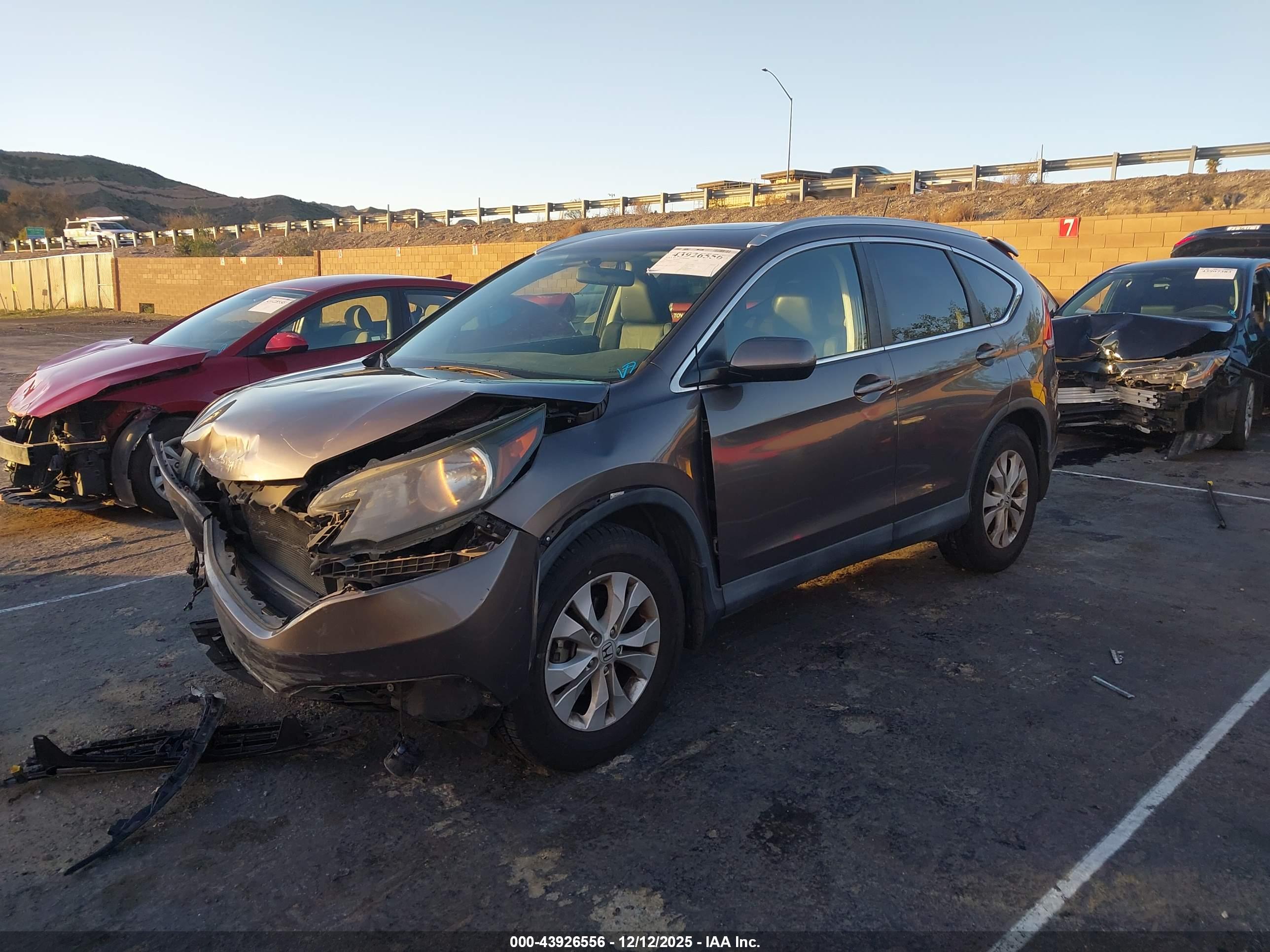 HONDA CR-V image 2