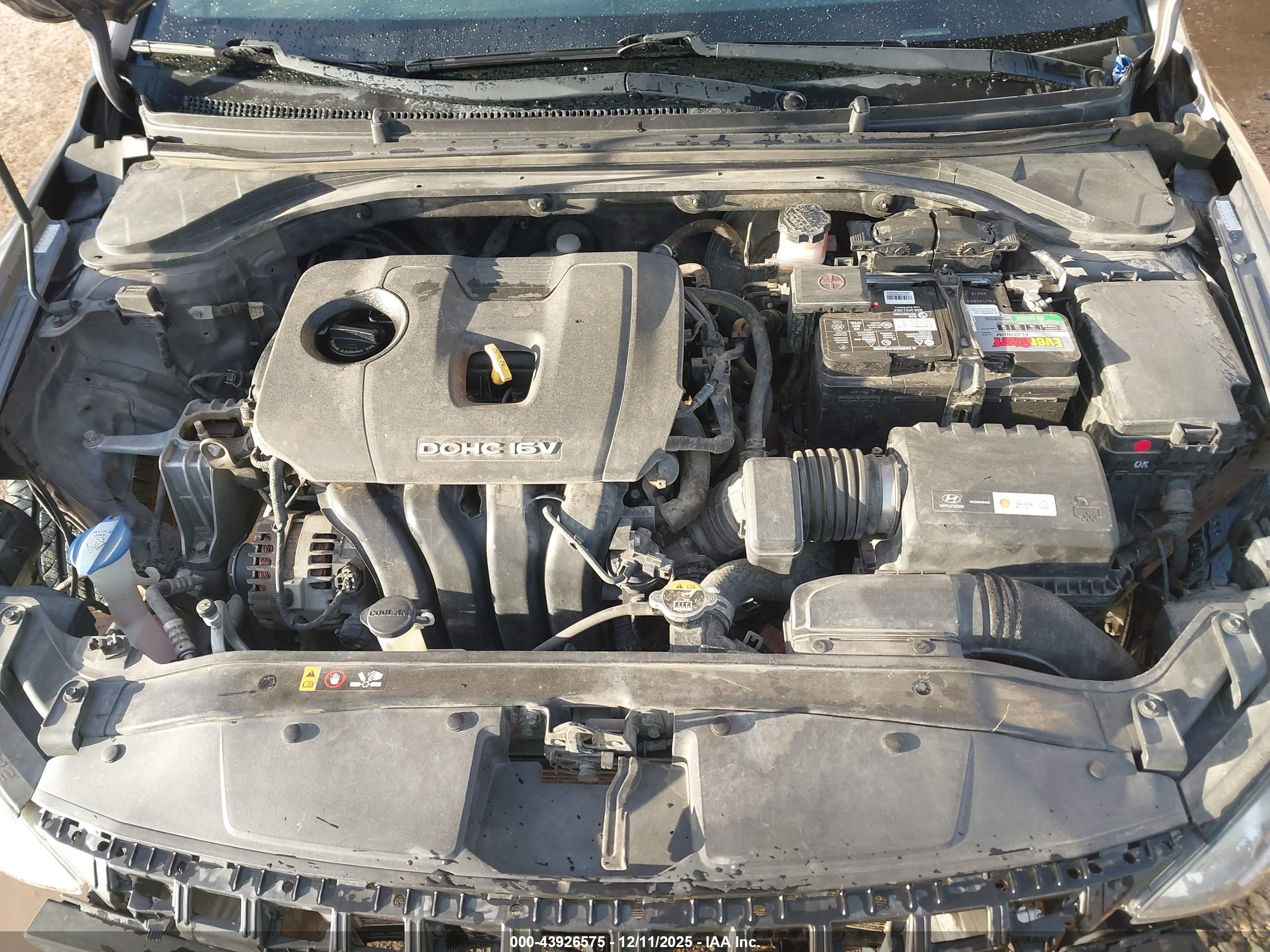 HYUNDAI ELANTRA image 10