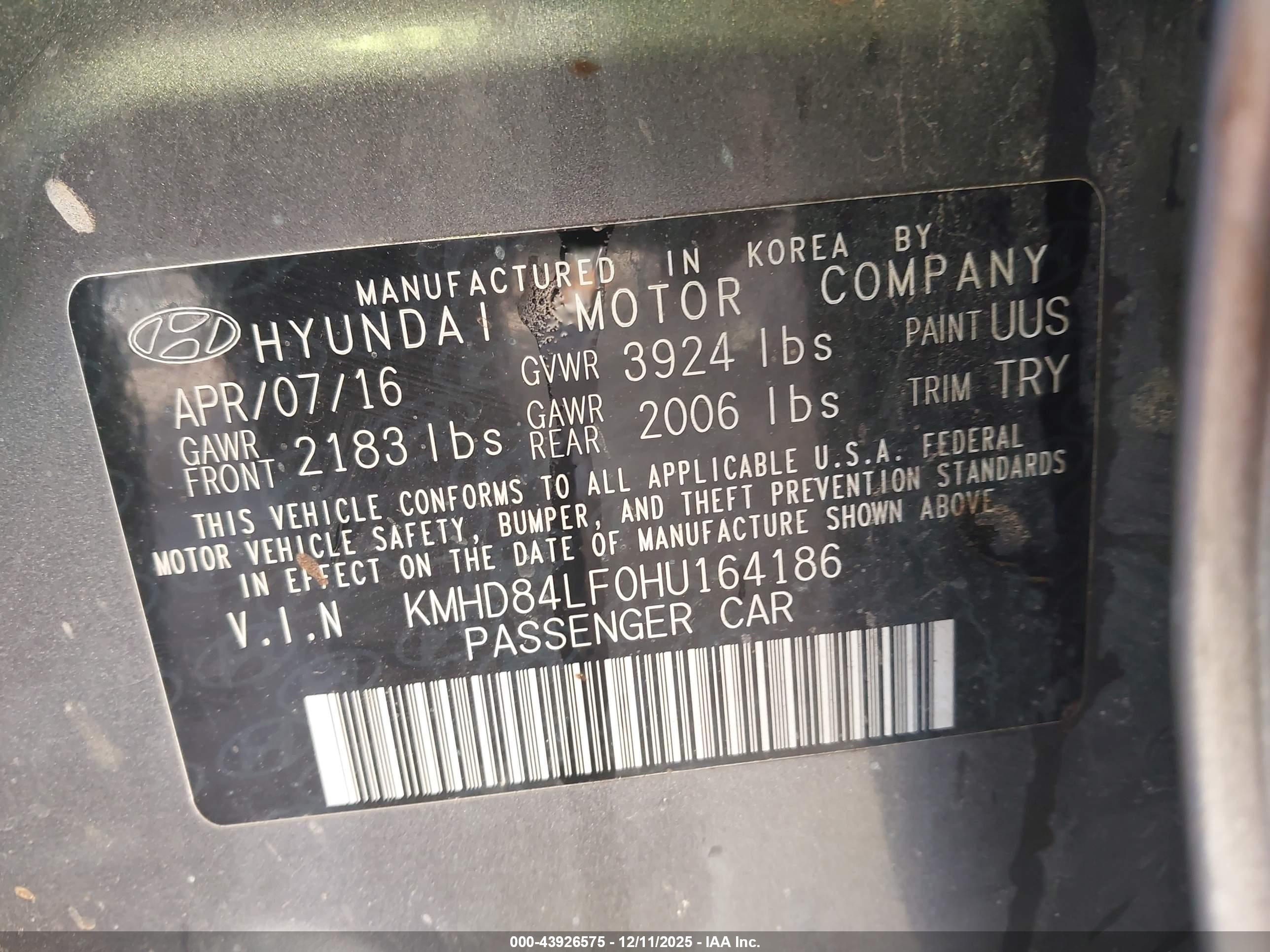 HYUNDAI ELANTRA image 9