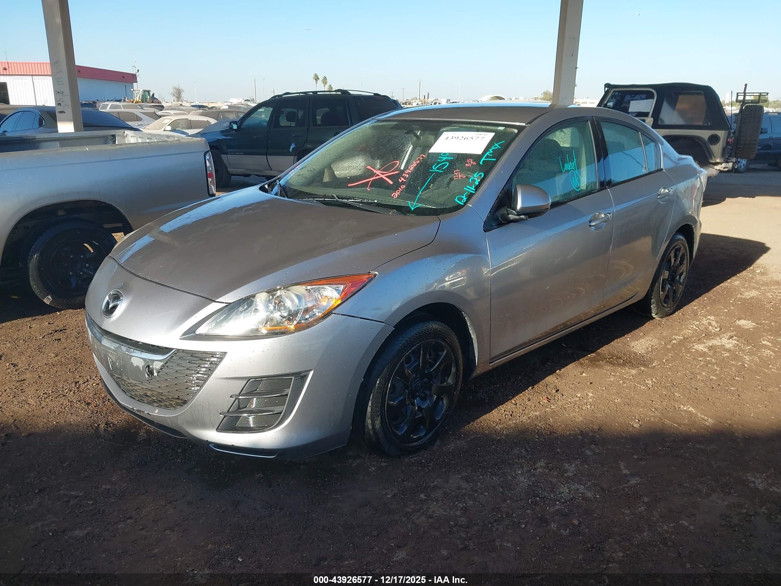 MAZDA MAZDA3 image 2