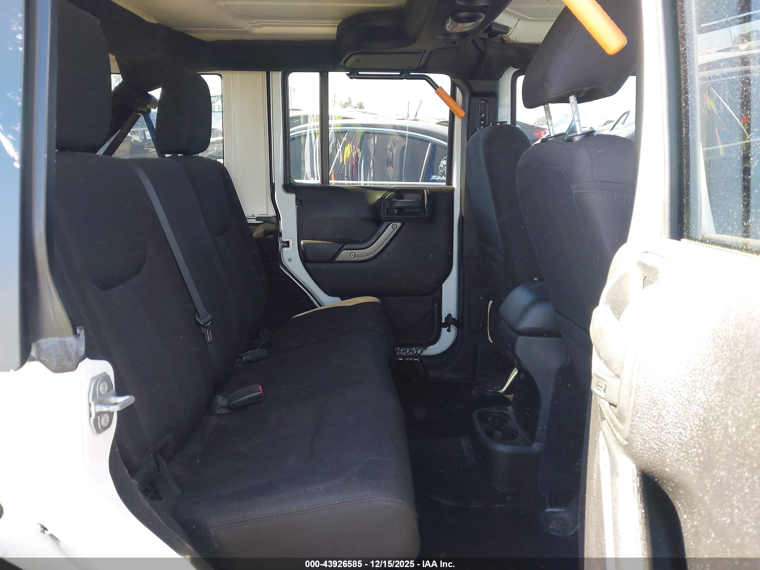 JEEP WRANGLER image 8