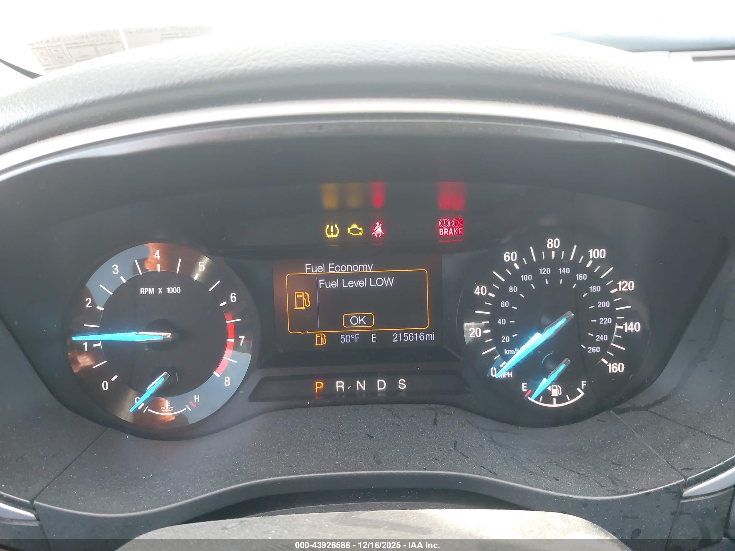 FORD FUSION image 7