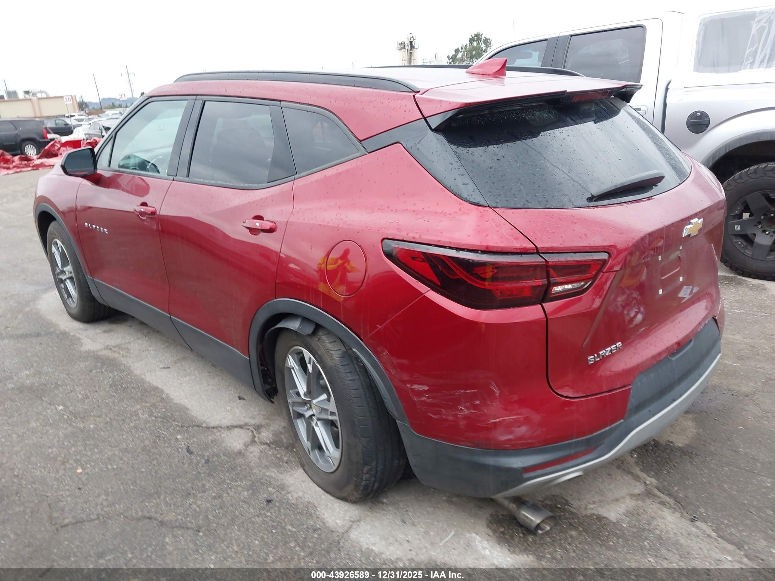 CHEVROLET BLAZER image 3
