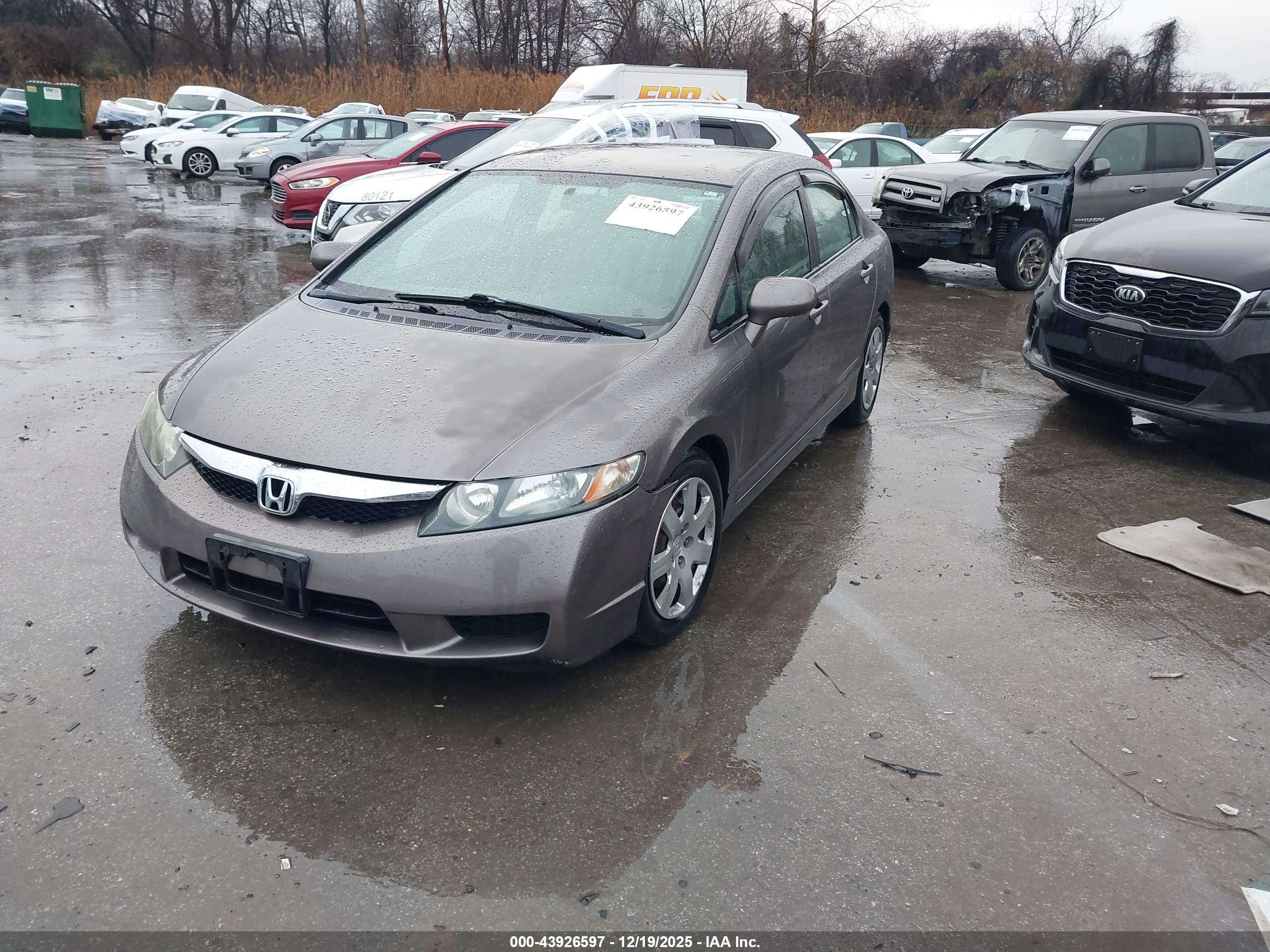 HONDA CIVIC image 2