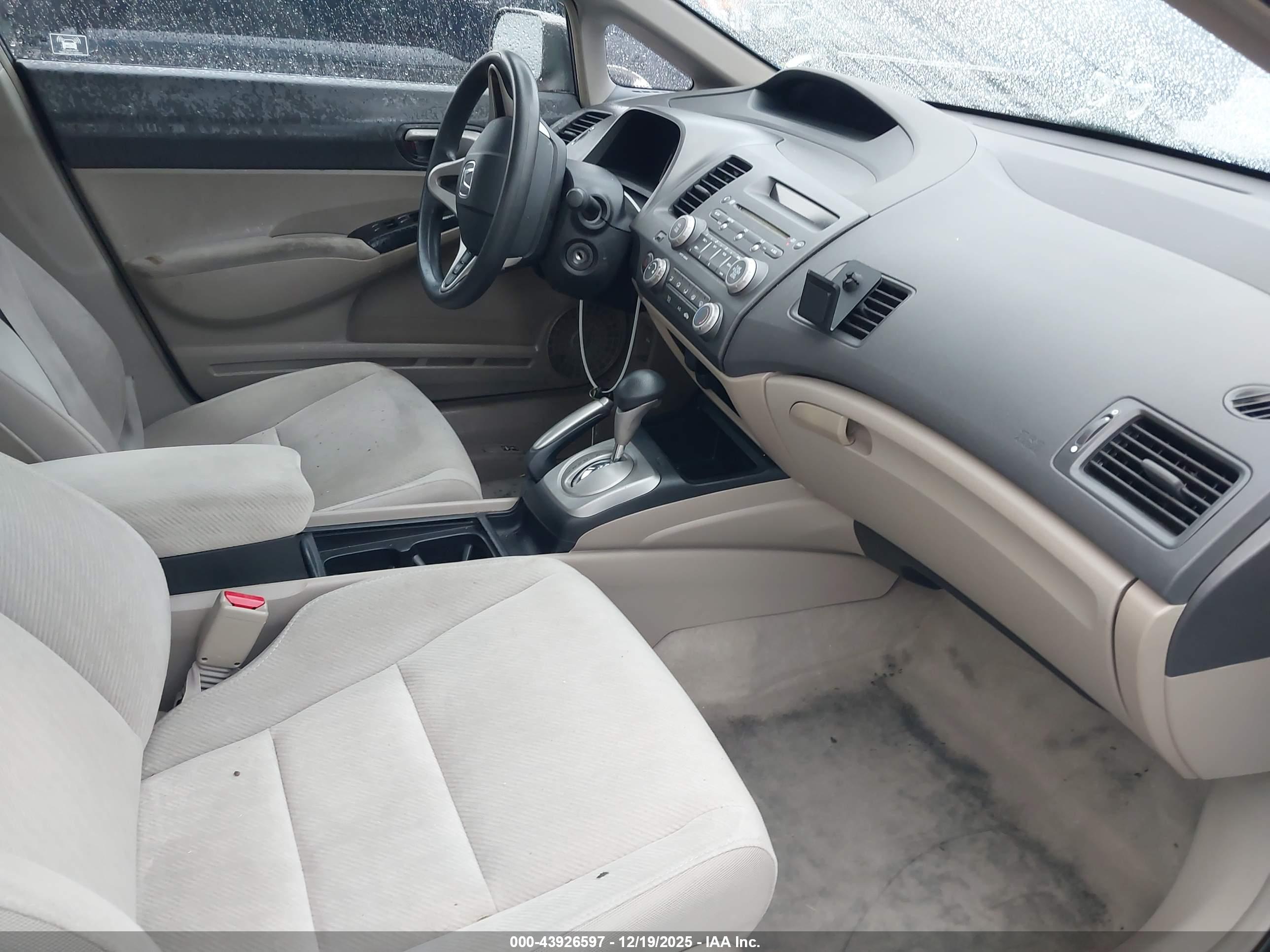 HONDA CIVIC image 5