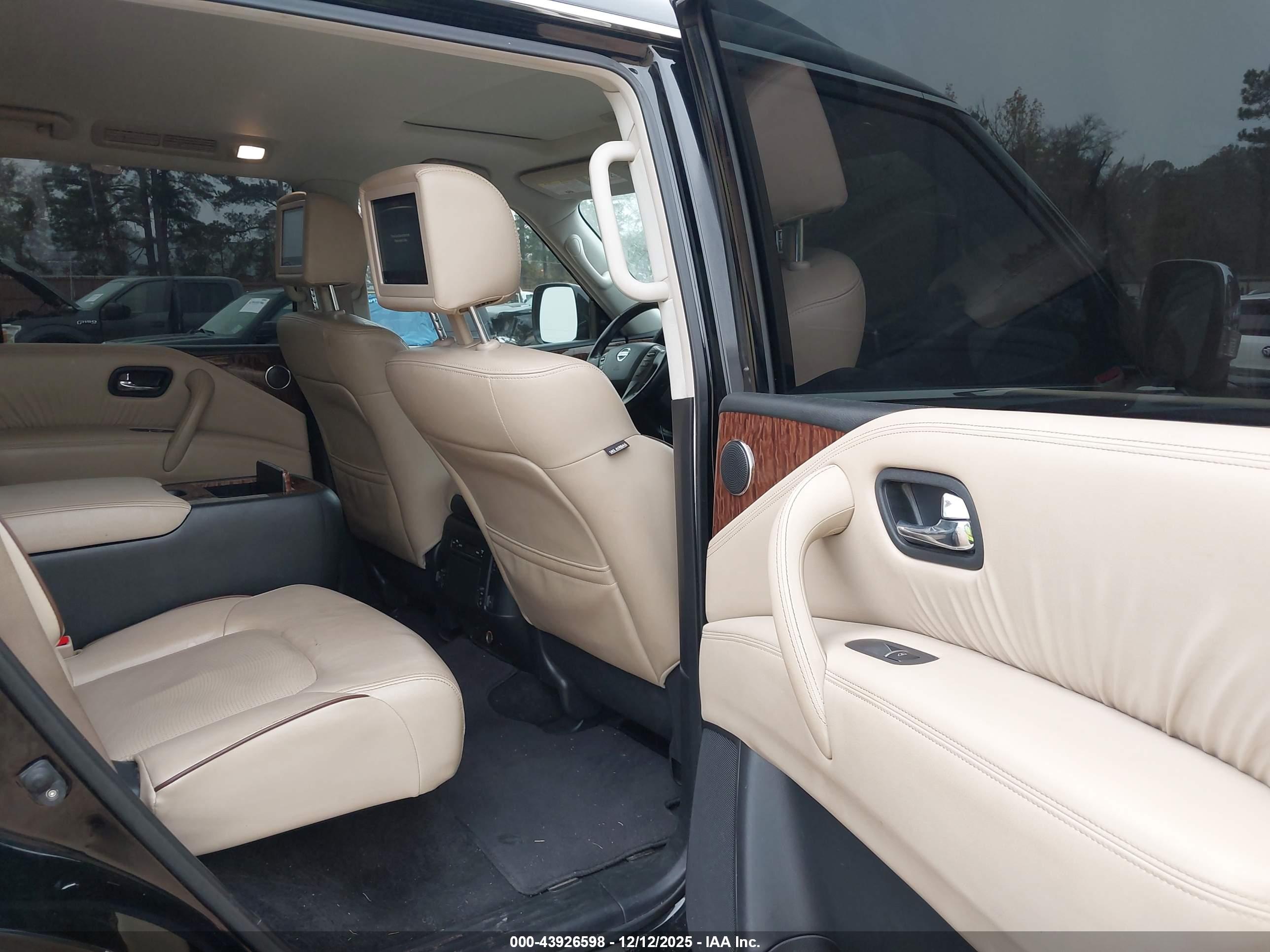 NISSAN ARMADA image 8
