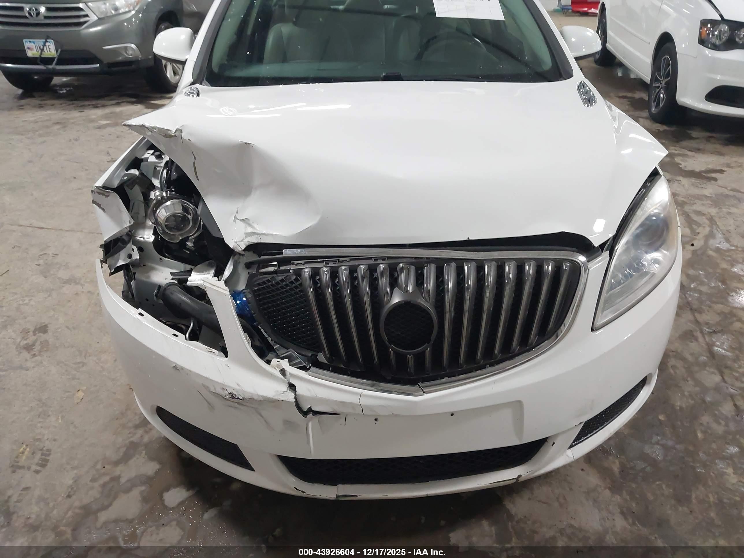 BUICK VERANO image 6