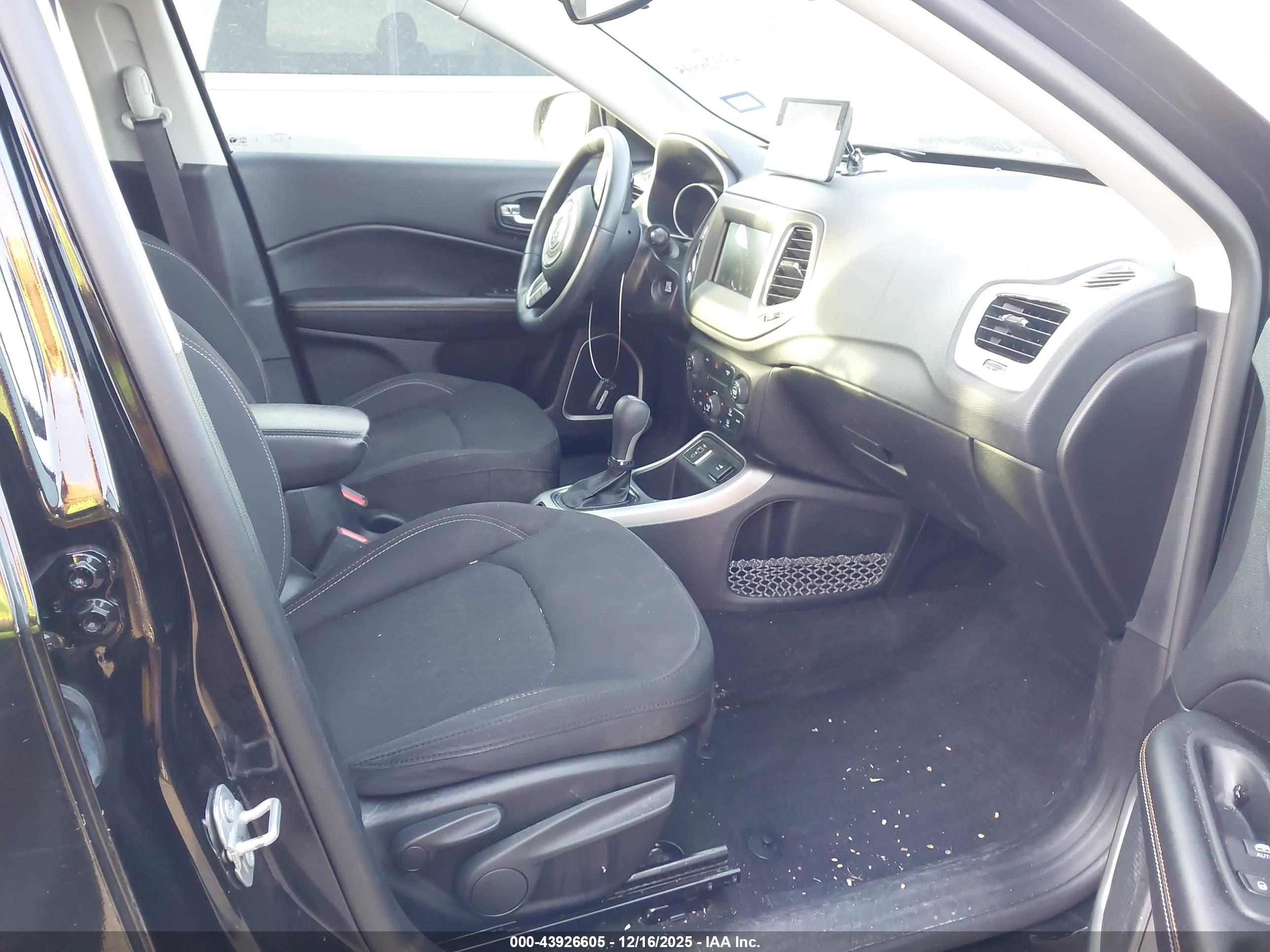 JEEP COMPASS image 5