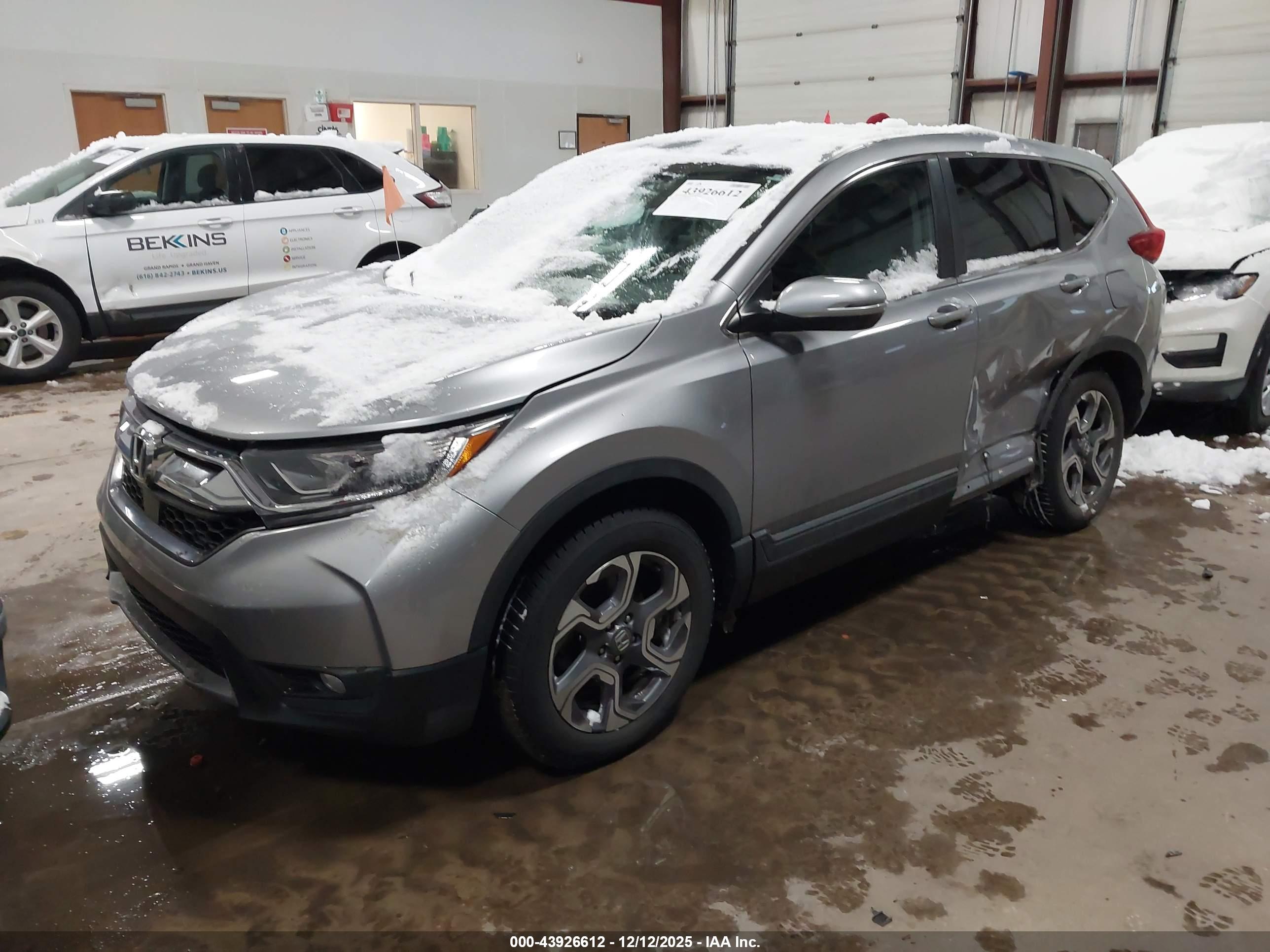 HONDA CR-V image 2