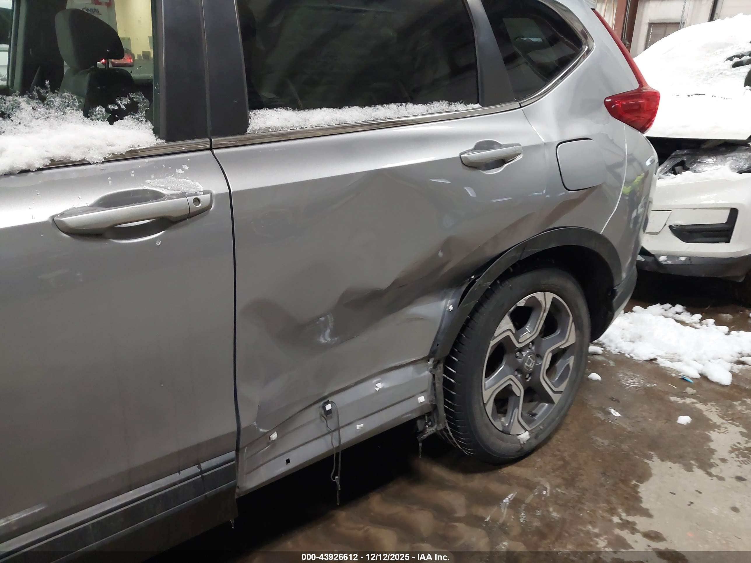 HONDA CR-V image 6