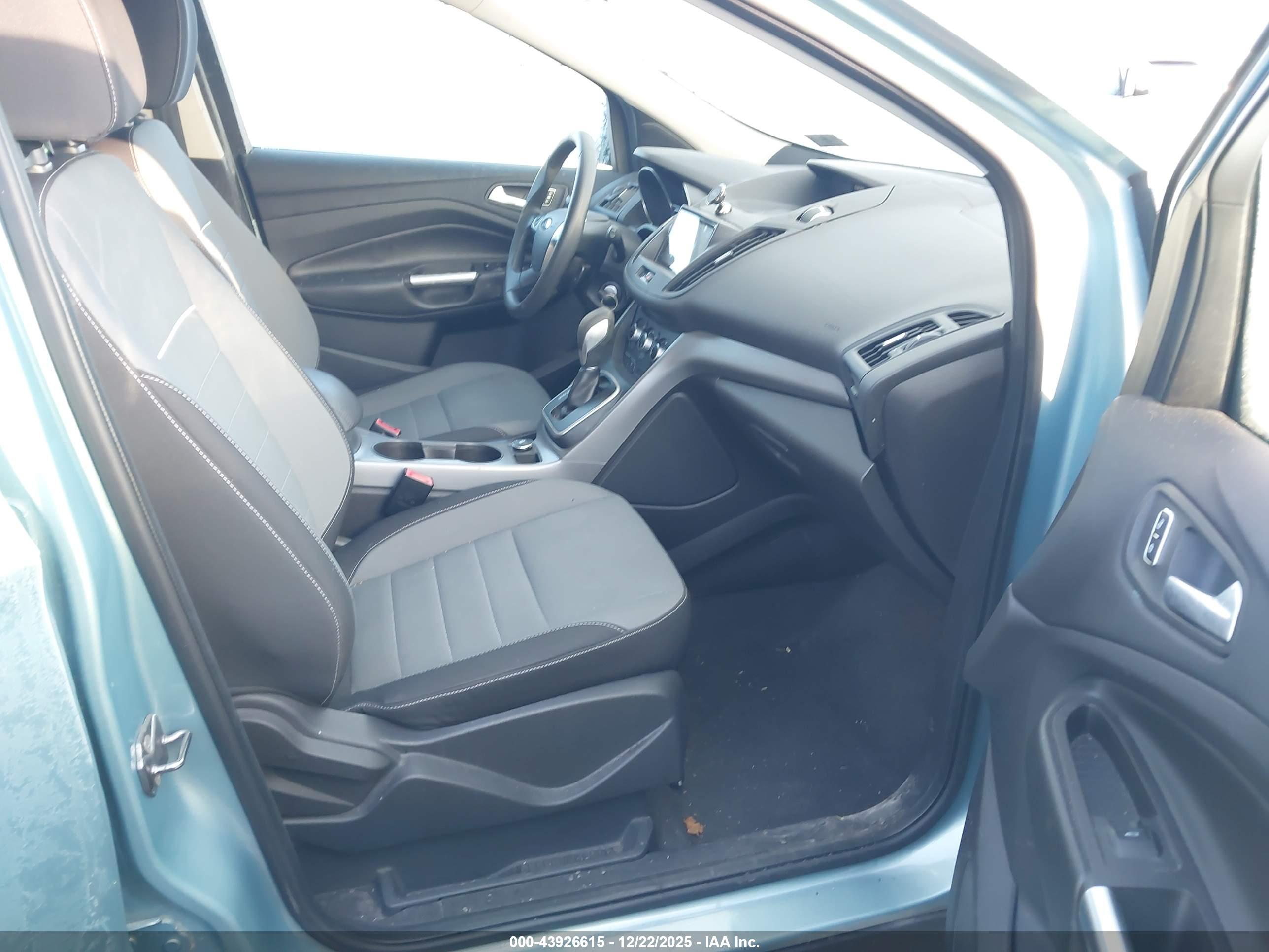 FORD ESCAPE image 5