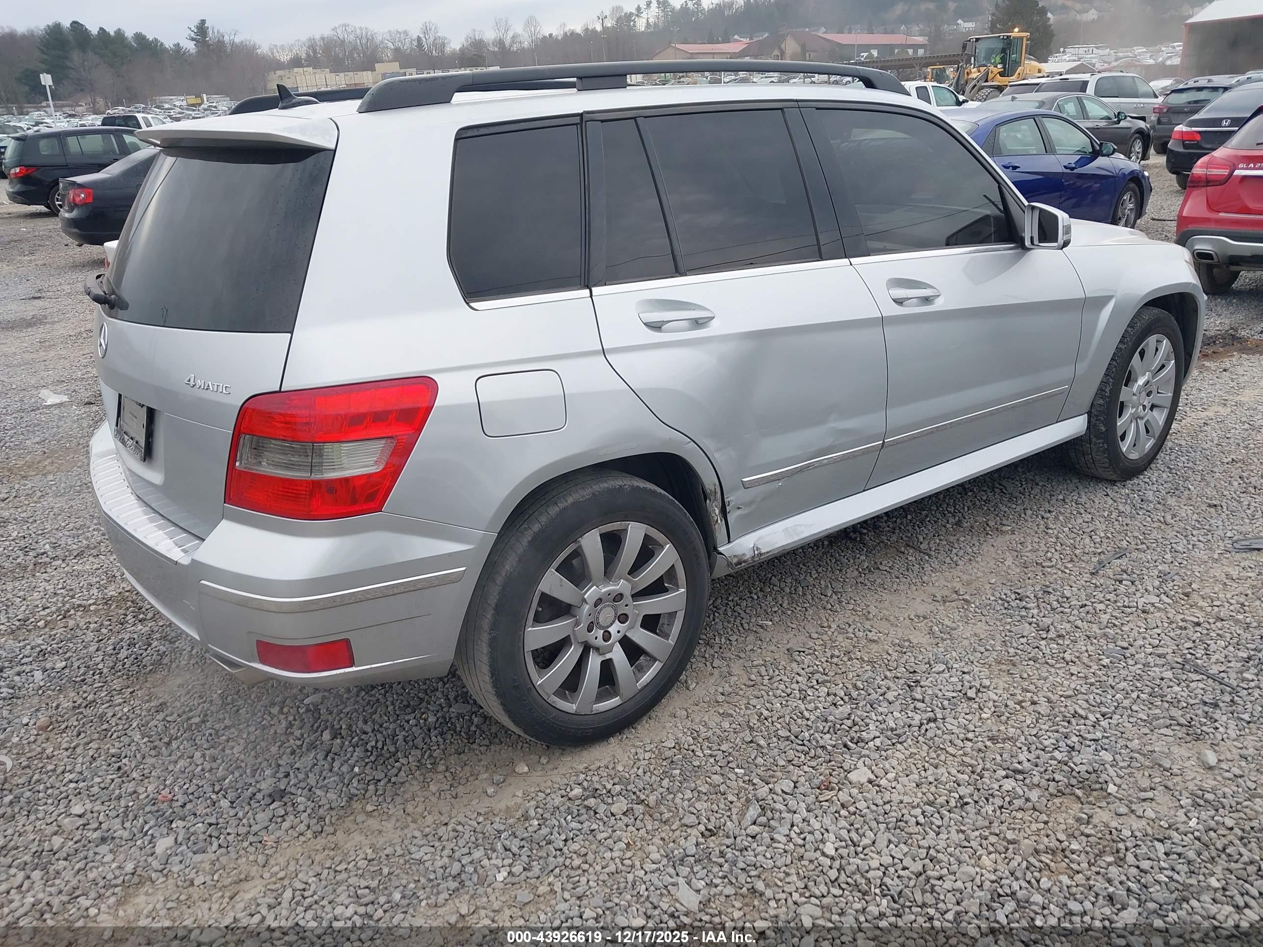 MERCEDES-BENZ GLK image 4