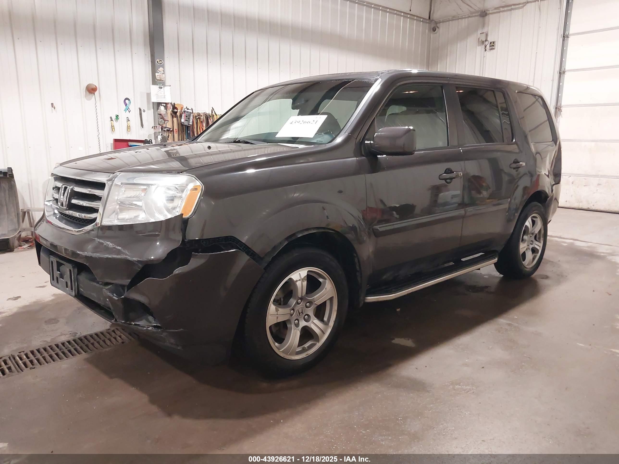 HONDA PILOT image 2