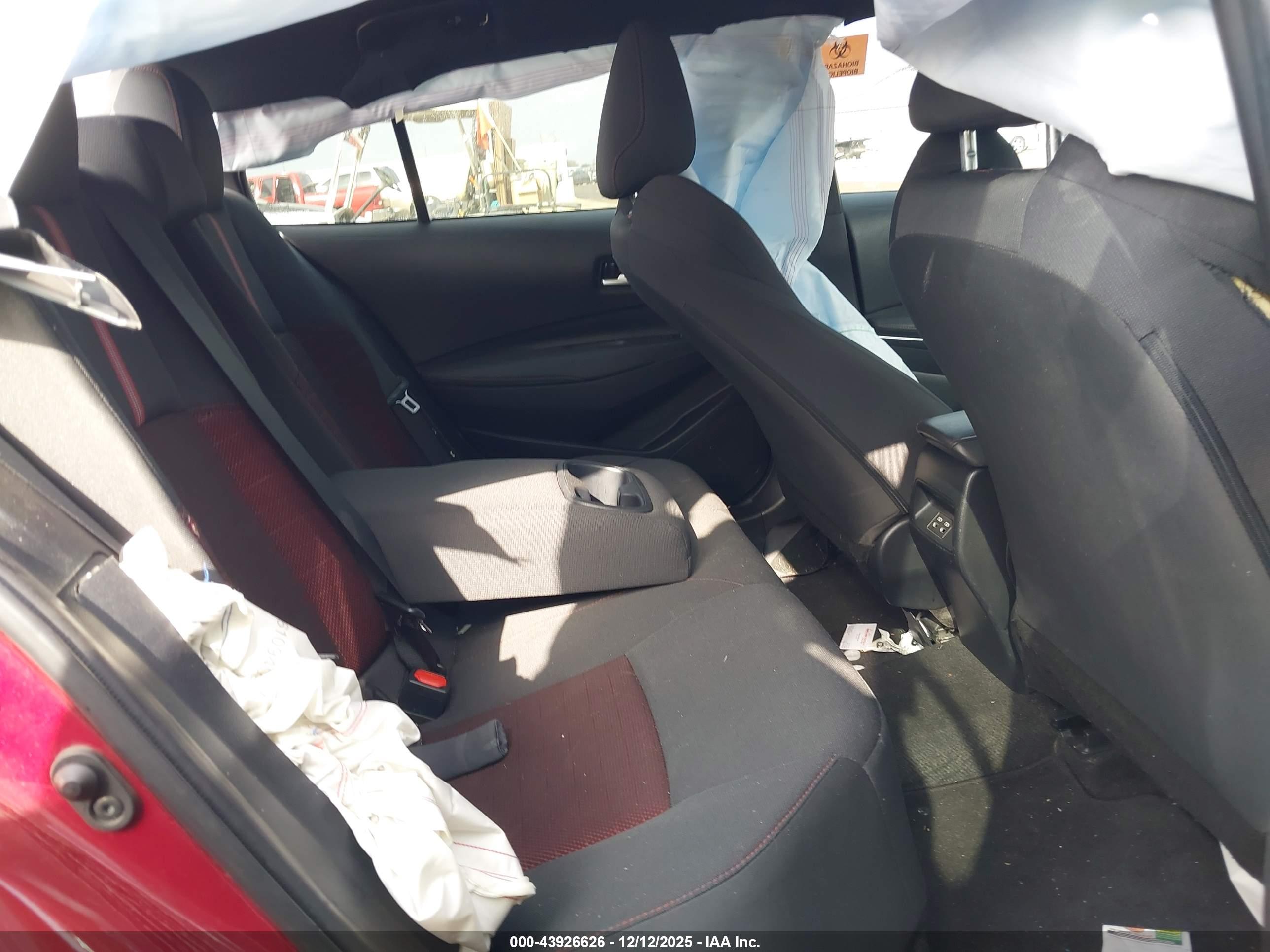 TOYOTA COROLLA image 8