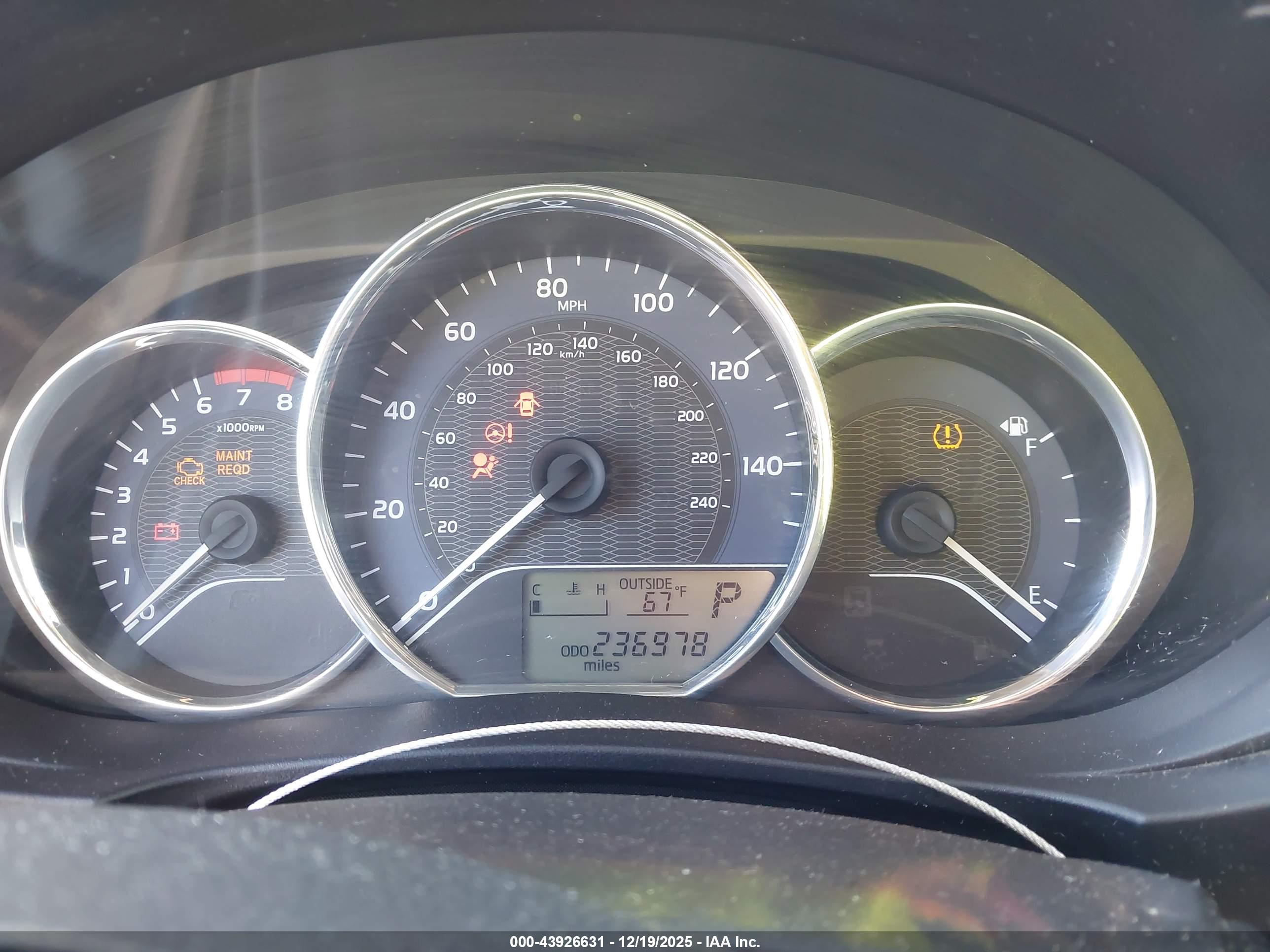 TOYOTA COROLLA image 7