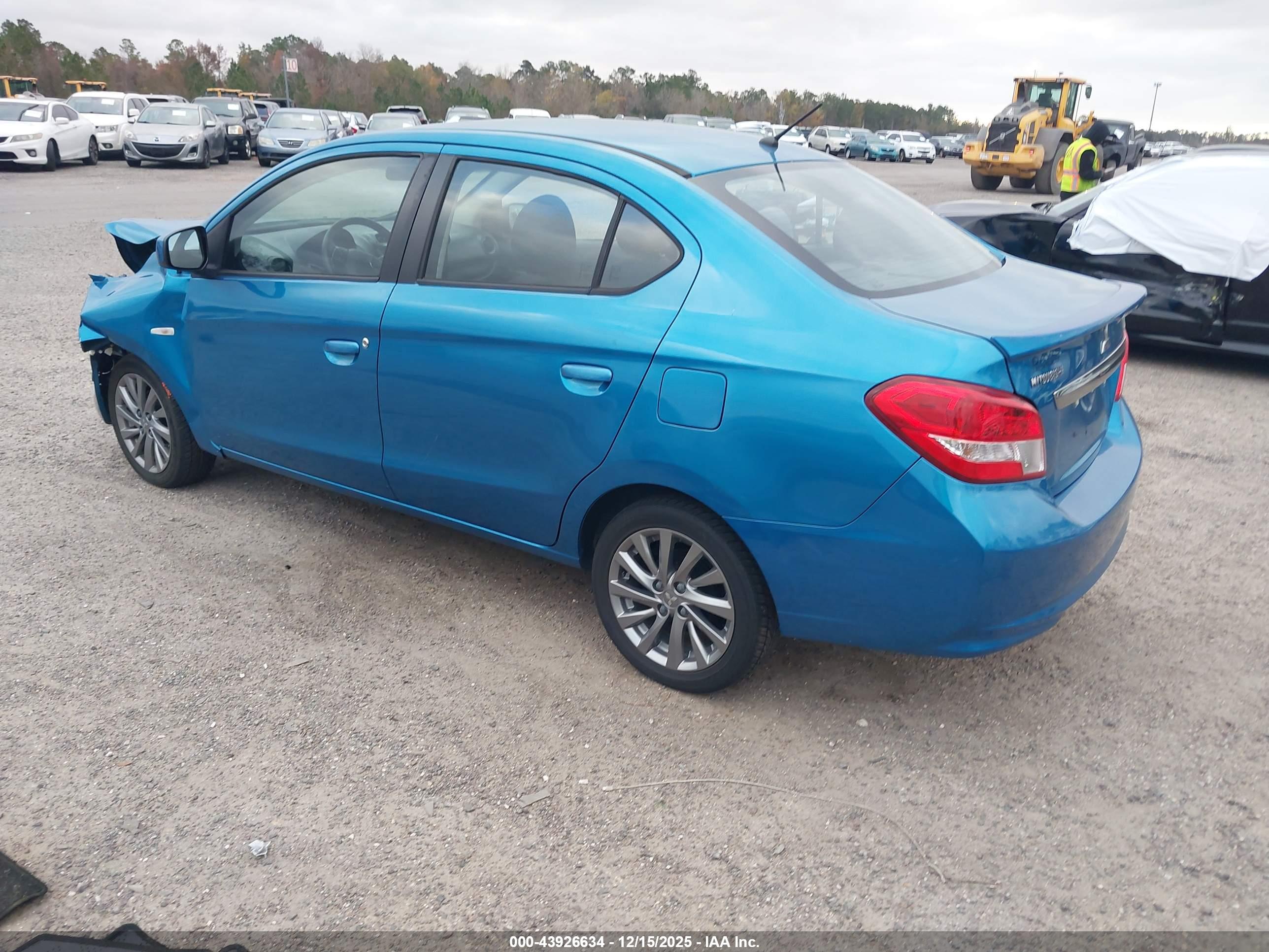 MITSUBISHI MIRAGE image 3