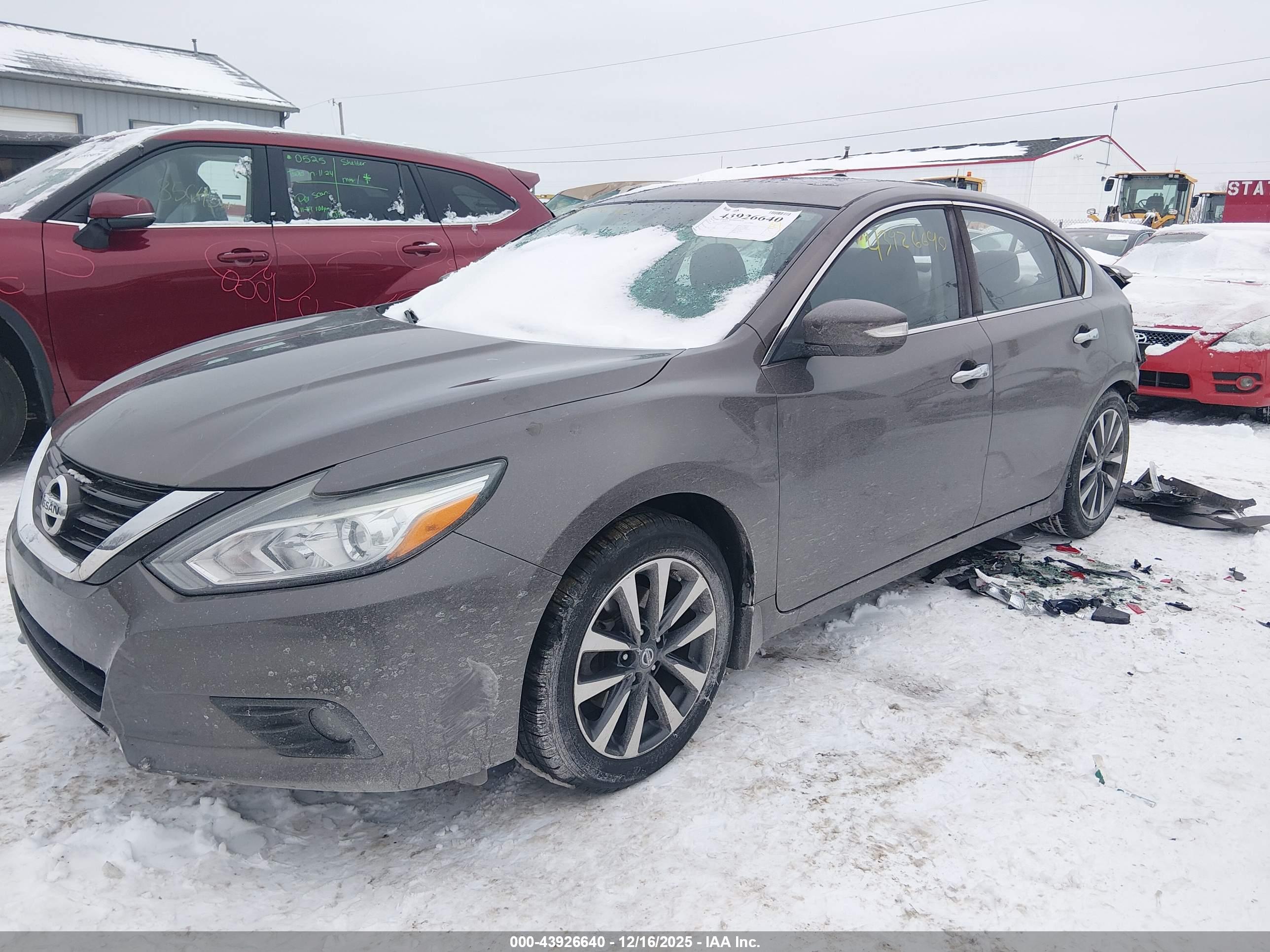 NISSAN ALTIMA image 2