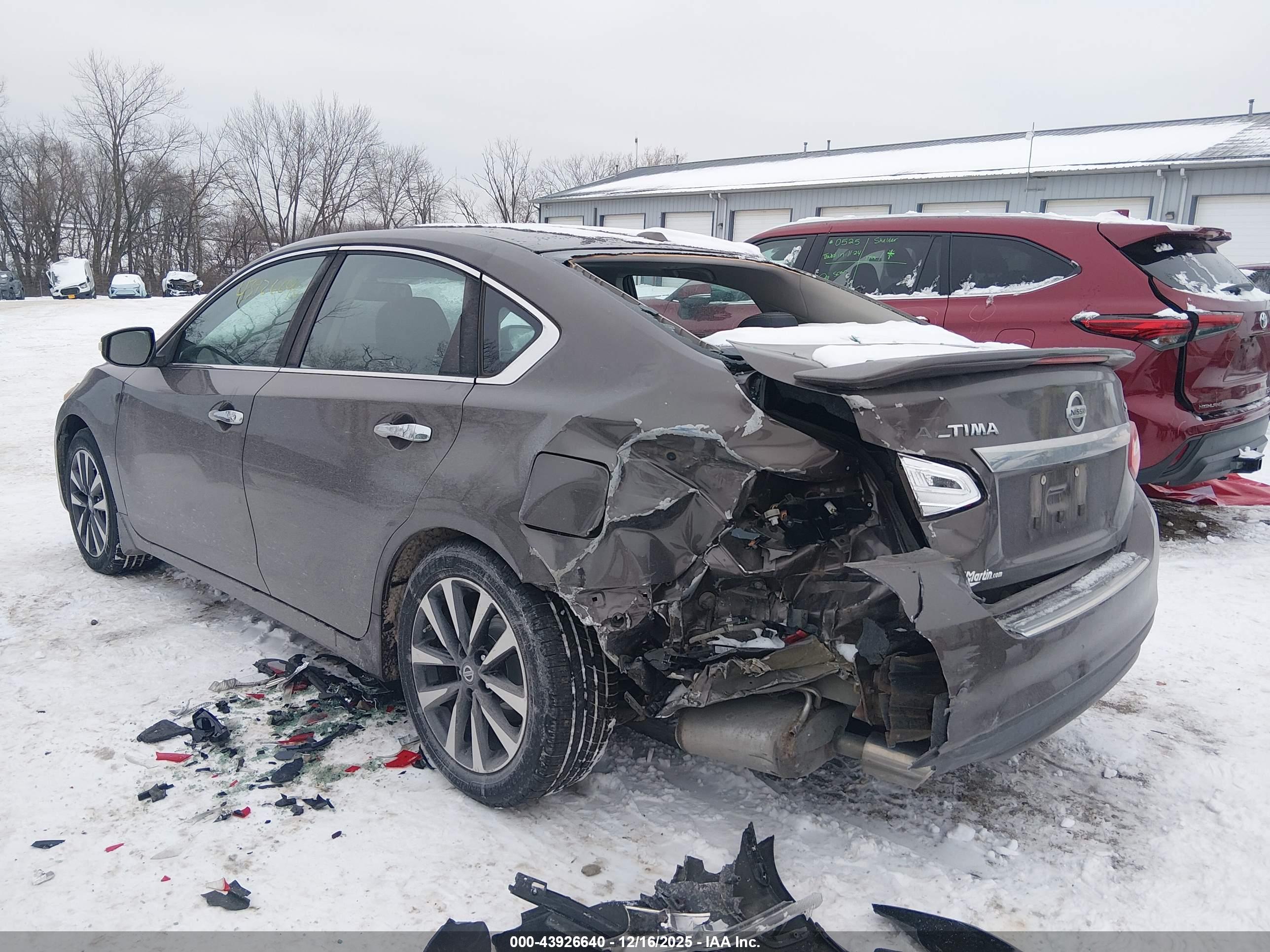 NISSAN ALTIMA image 3
