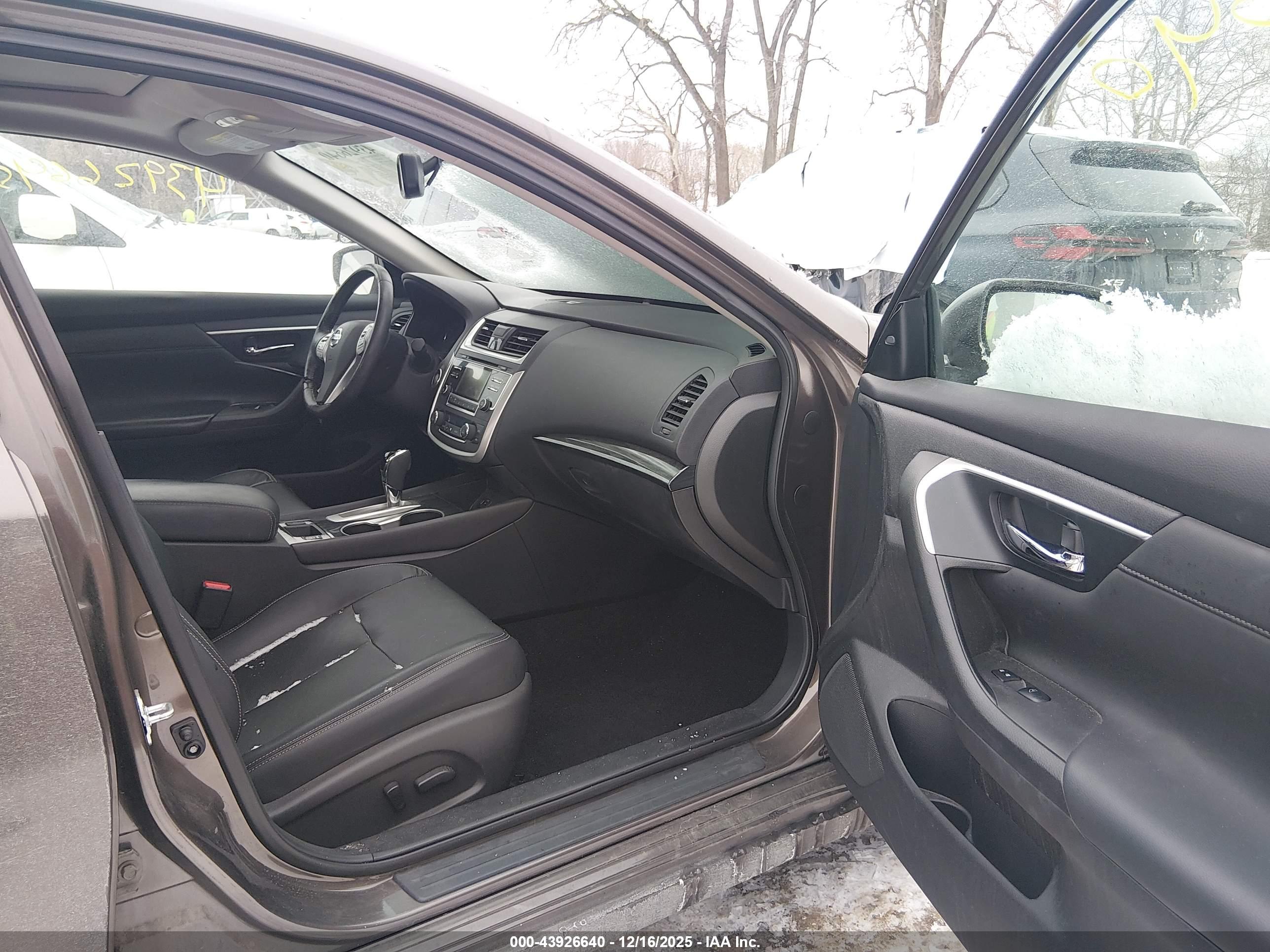 NISSAN ALTIMA image 5