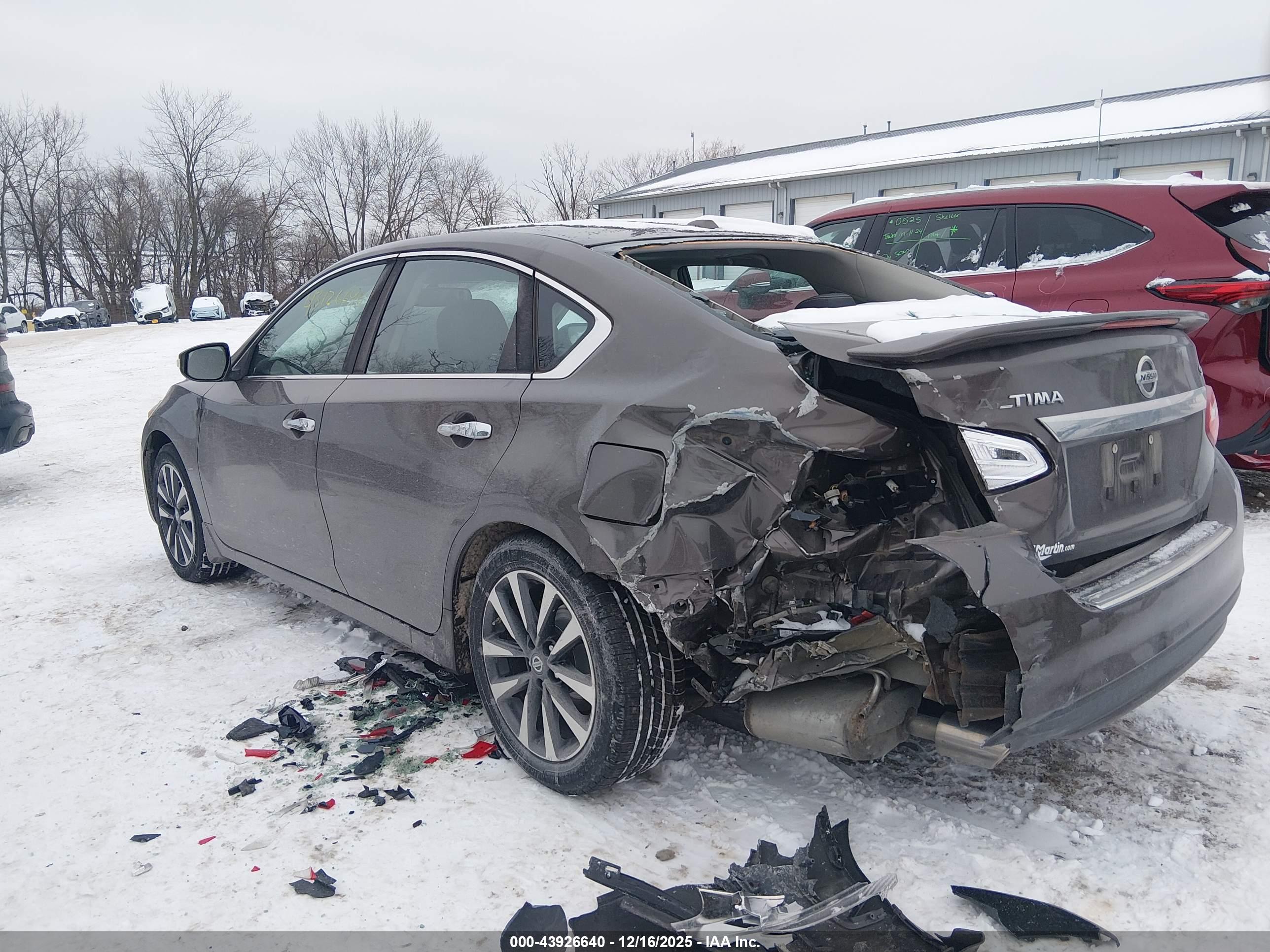 NISSAN ALTIMA image 6