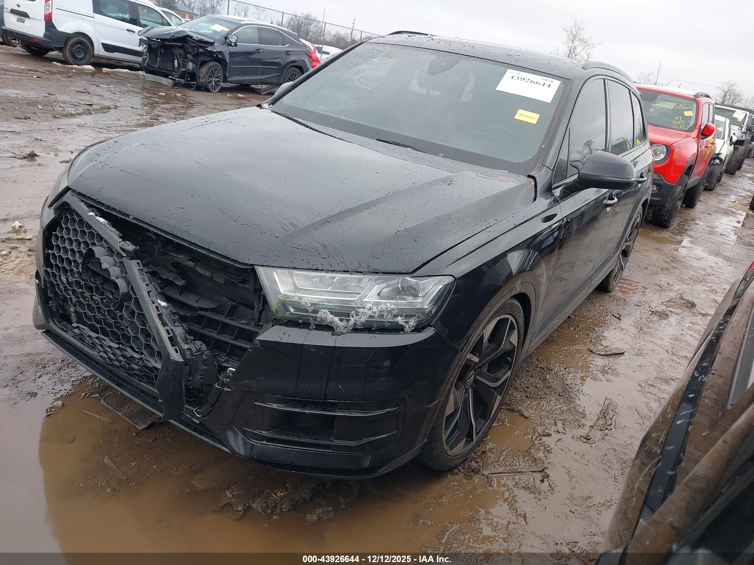 AUDI Q7 image 2