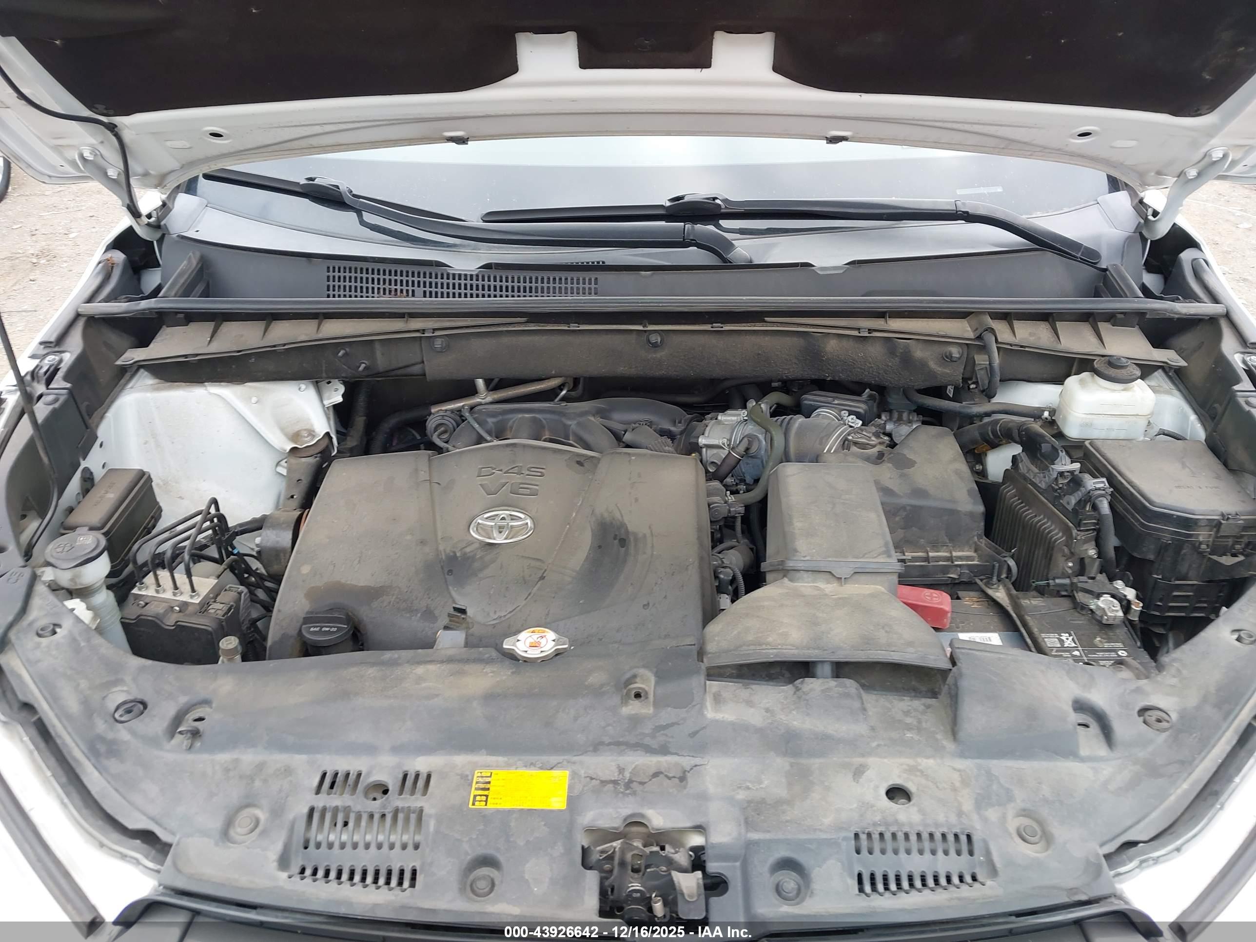 TOYOTA HIGHLANDER image 10